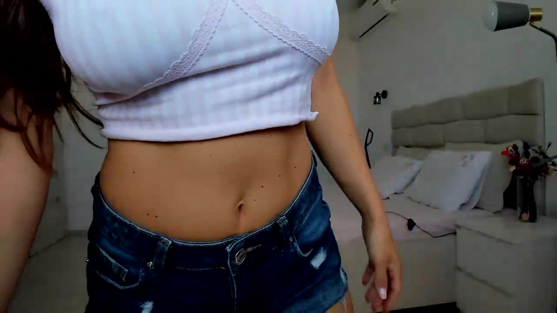 Gallery image thumbnail from Krys_'s myfreecams stream on, 05/31/2026, 09:43 image 6 of 20