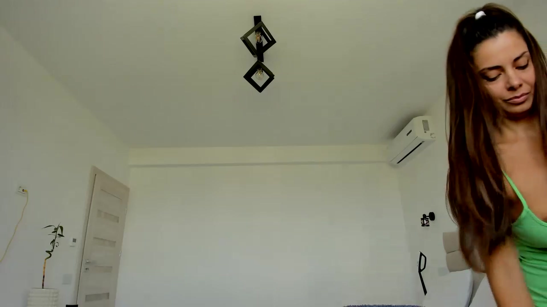 Gallery image thumbnail from Krys_'s myfreecams stream on, 06/13/2026, 09:13 image 15 of 20