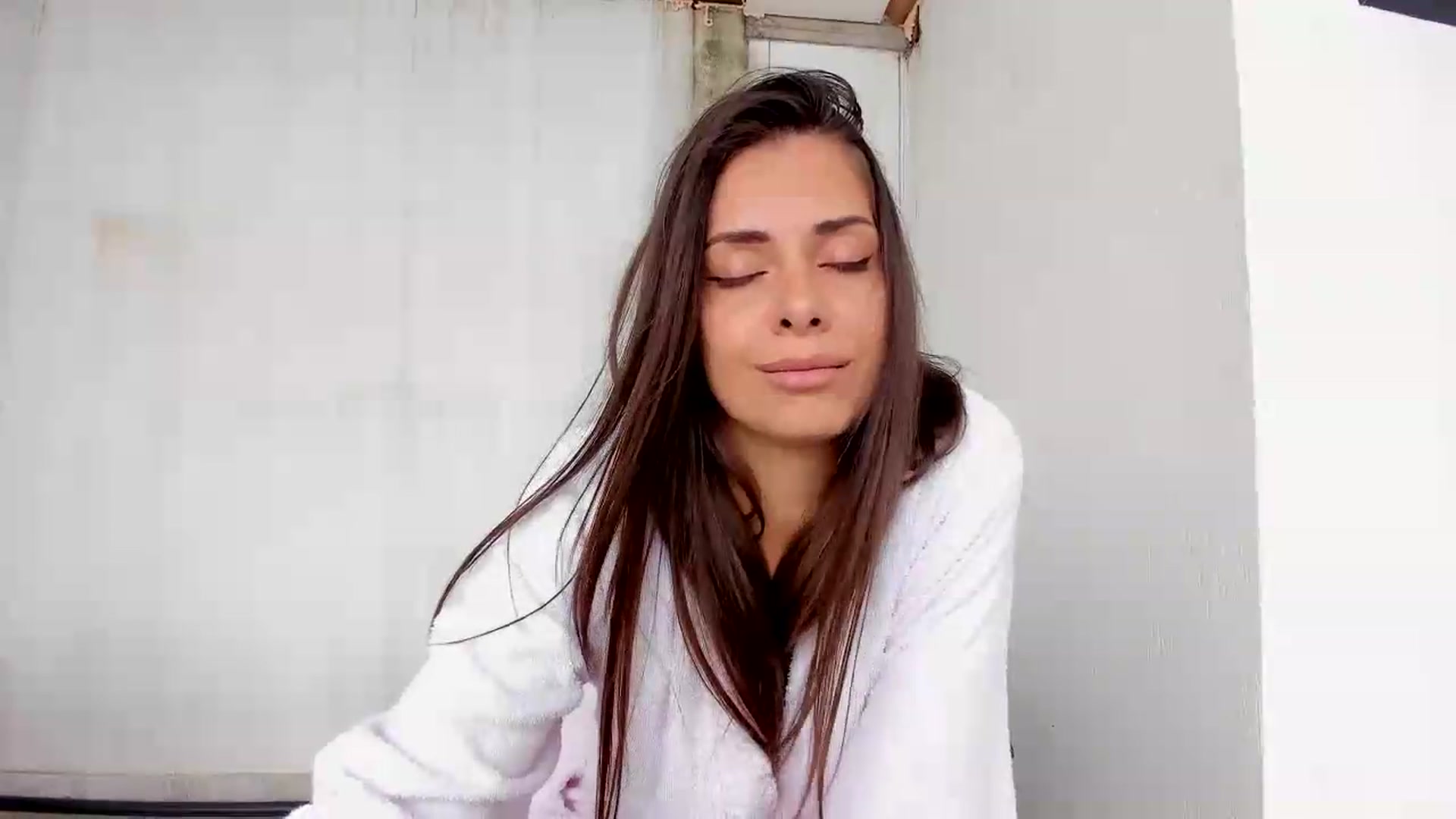 Gallery image thumbnail from Krys_'s myfreecams stream on, 06/15/2026, 08:56 image 4 of 20