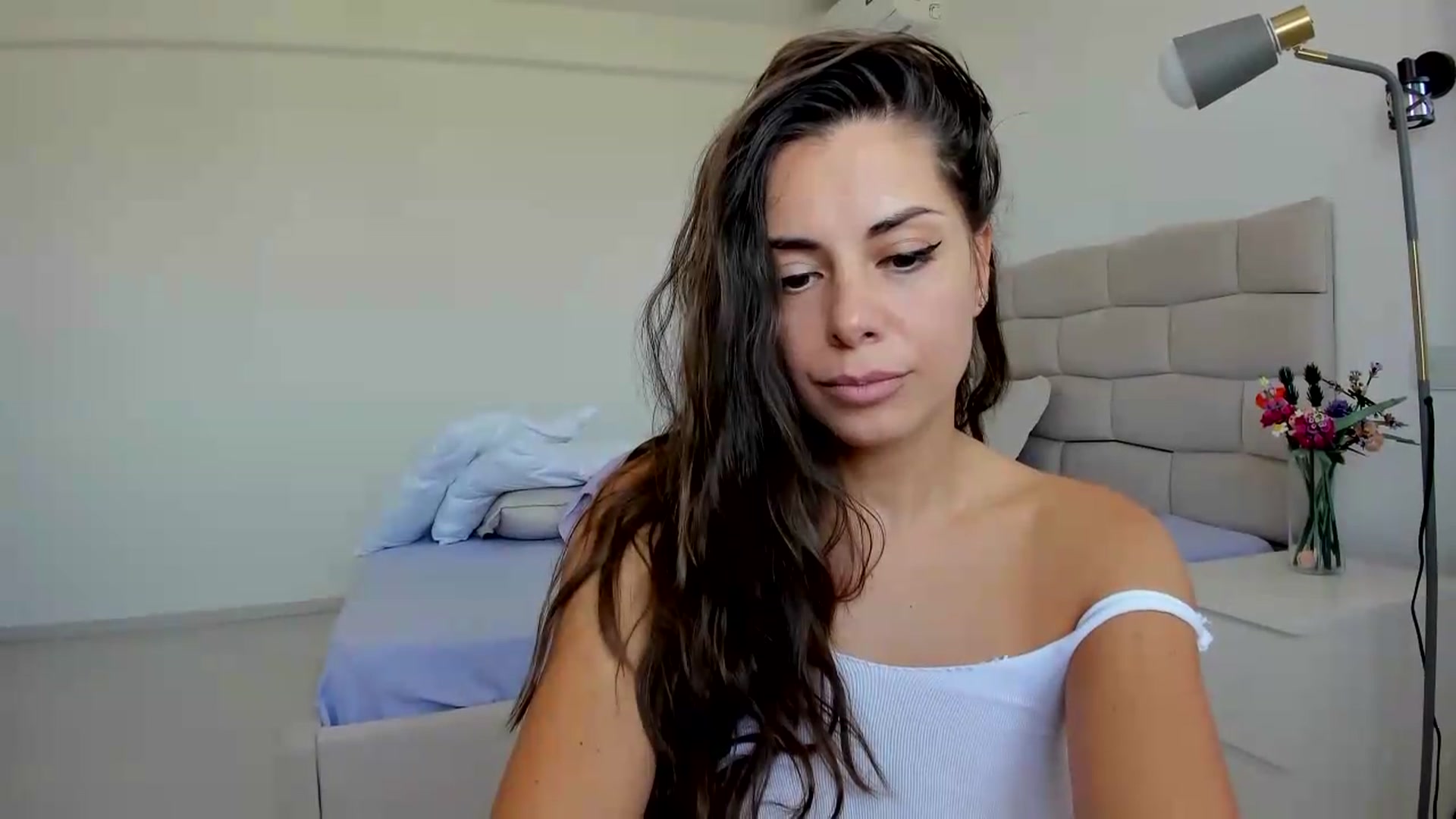 Gallery image thumbnail from Krys_'s myfreecams stream on, 06/21/2026, 09:04 image 11 of 20