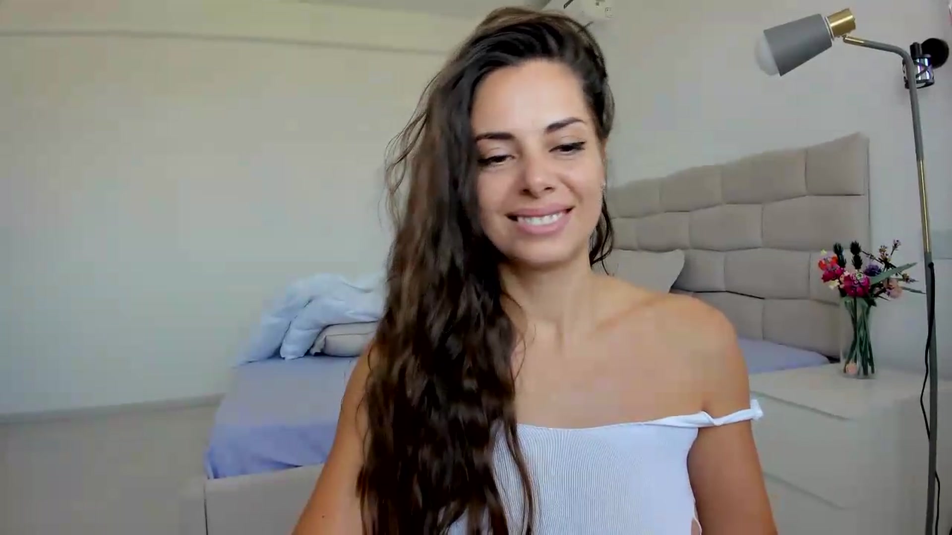 Gallery image thumbnail from Krys_'s myfreecams stream on, 06/21/2026, 09:04 image 6 of 20