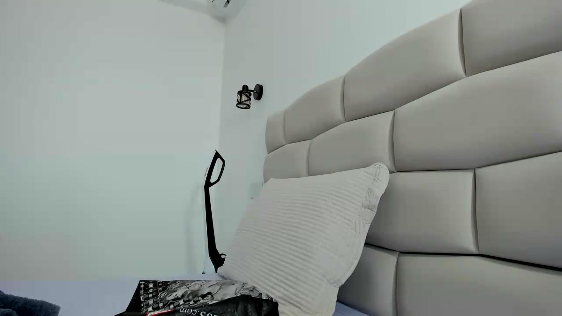 Gallery image thumbnail from Krys_'s myfreecams stream on, 07/05/2026, 09:17 image 18 of 20