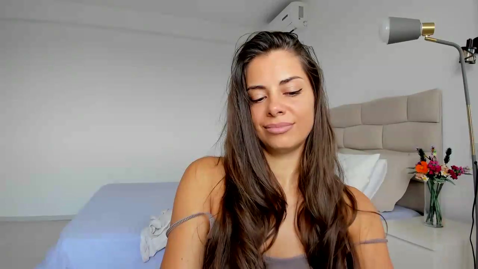 Gallery image thumbnail from Krys_'s myfreecams stream on, 07/23/2026, 06:40 image 11 of 20