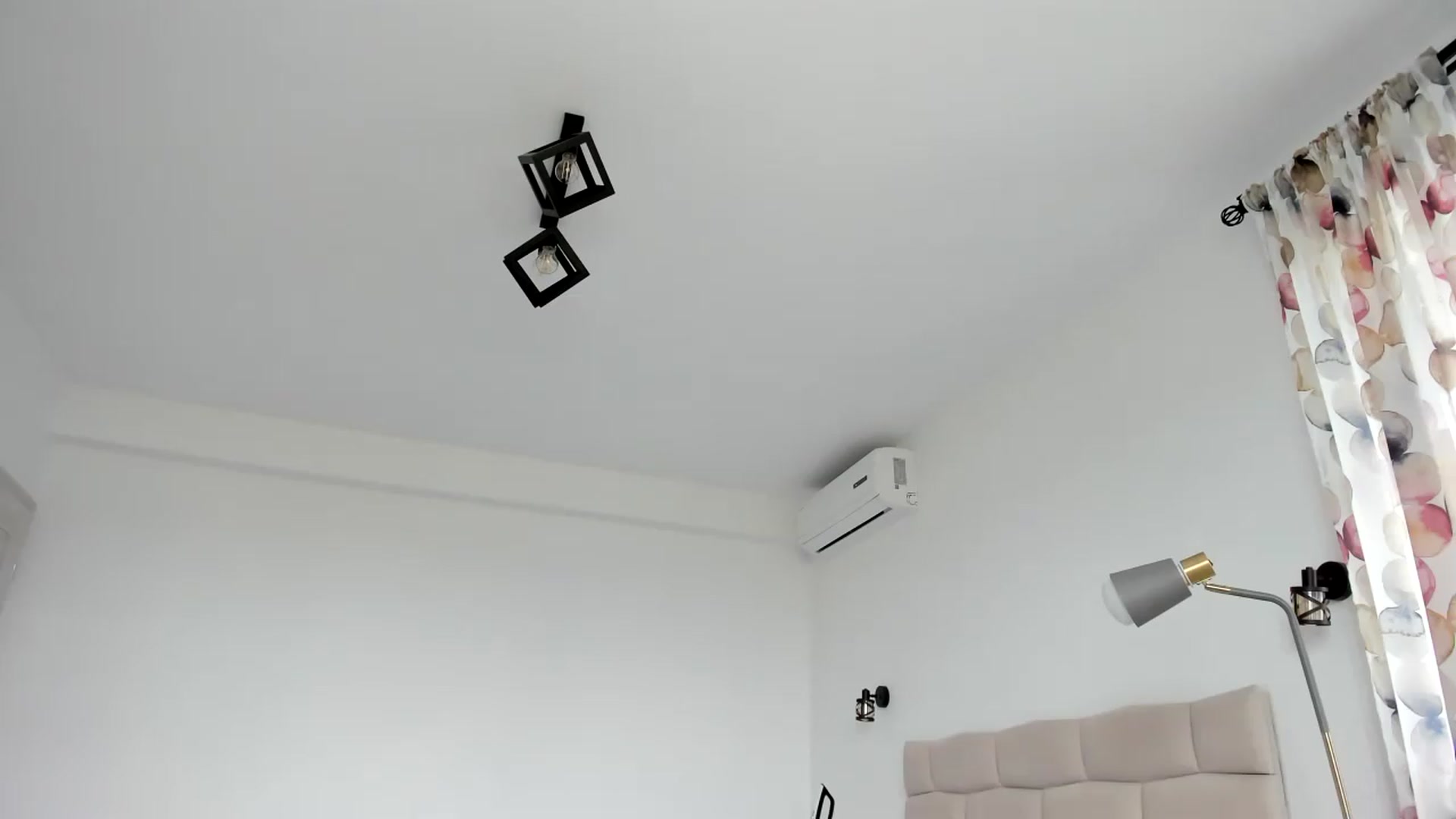 Gallery image thumbnail from Krys_'s myfreecams stream on, 07/23/2026, 08:54 image 6 of 20
