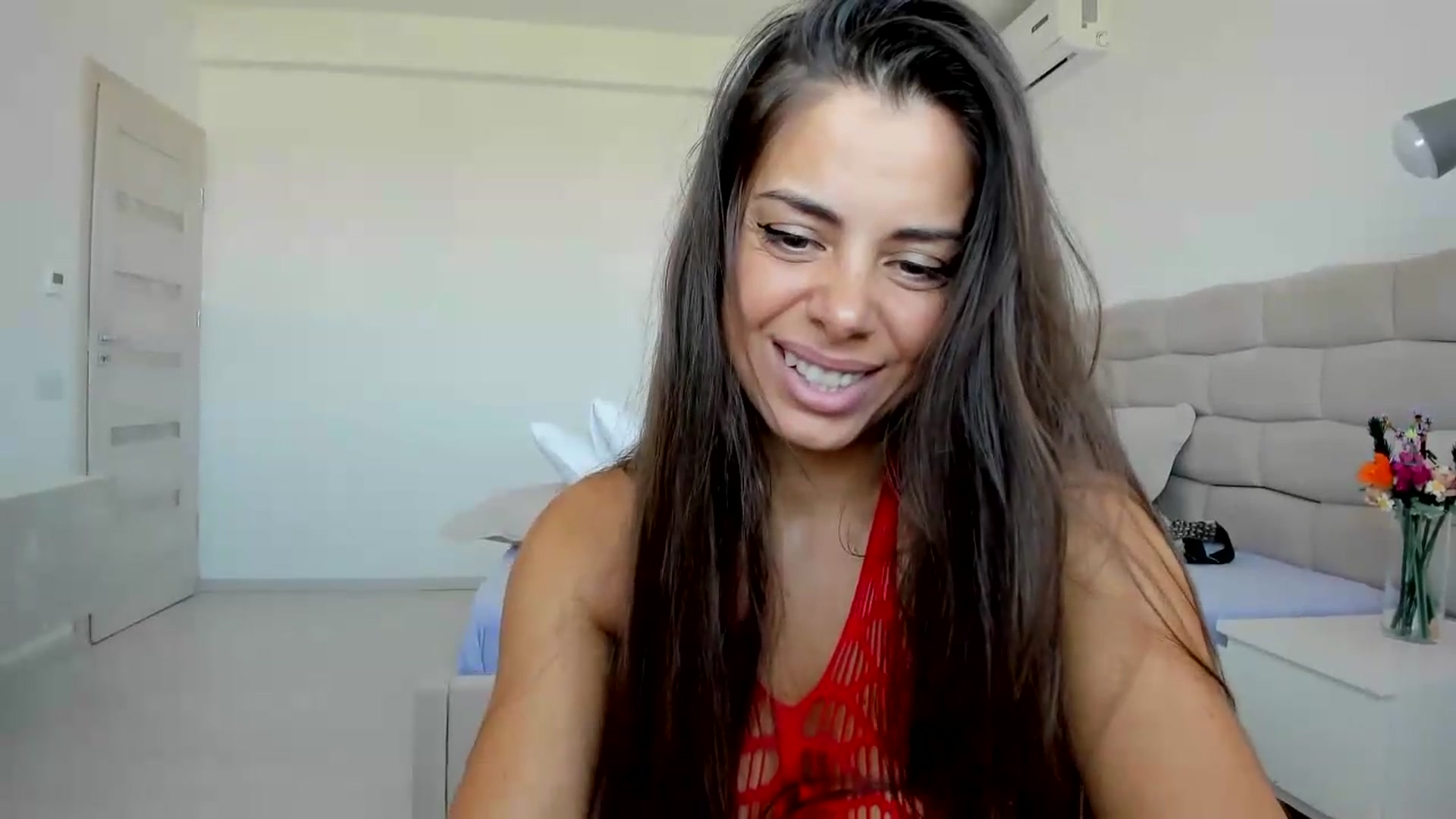 Gallery image thumbnail from Krys_'s myfreecams stream on, 07/28/2026, 08:43 image 7 of 20