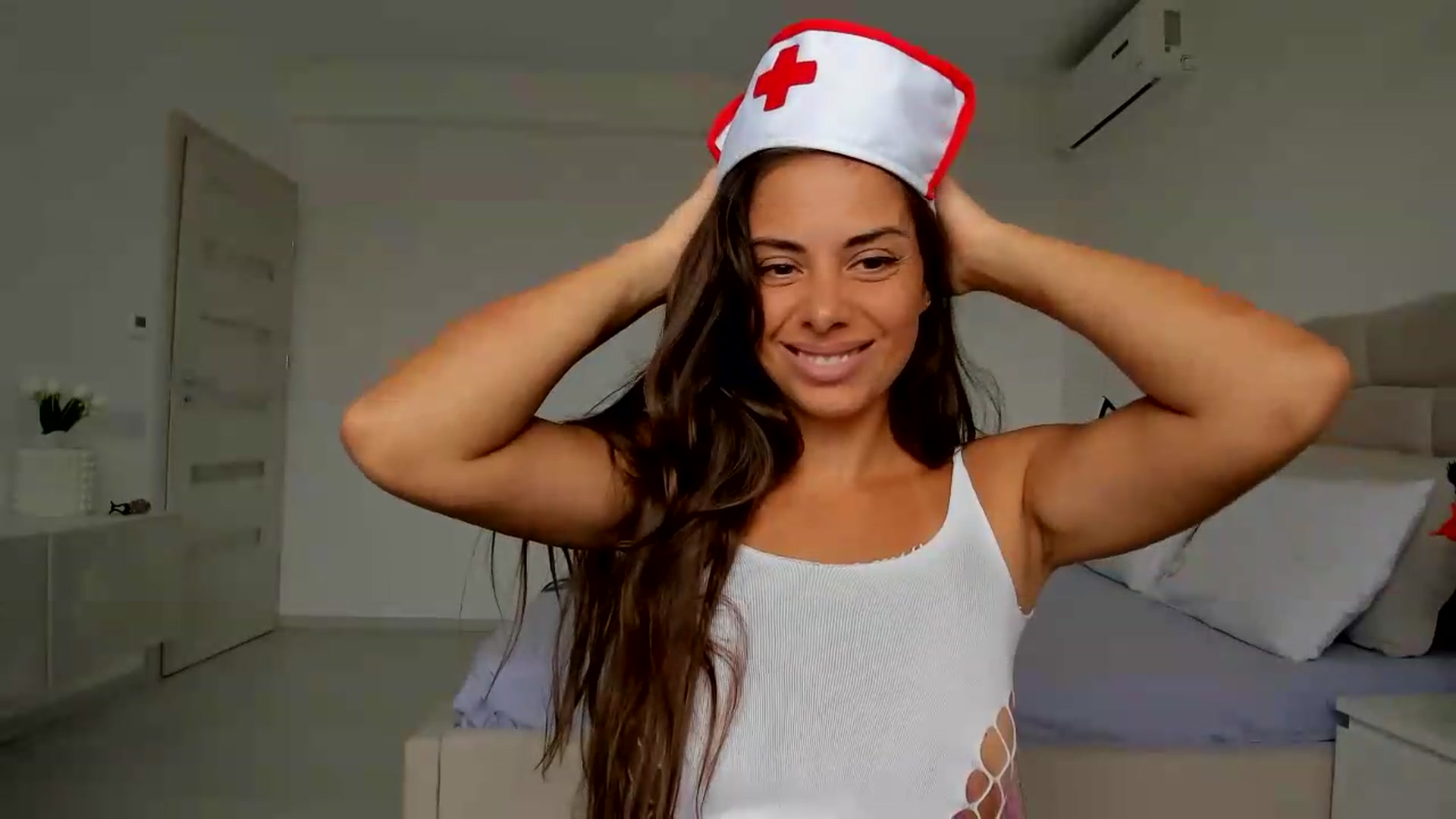 Gallery image thumbnail from Krys_'s myfreecams stream on, 09/12/2026, 08:43 image 5 of 20