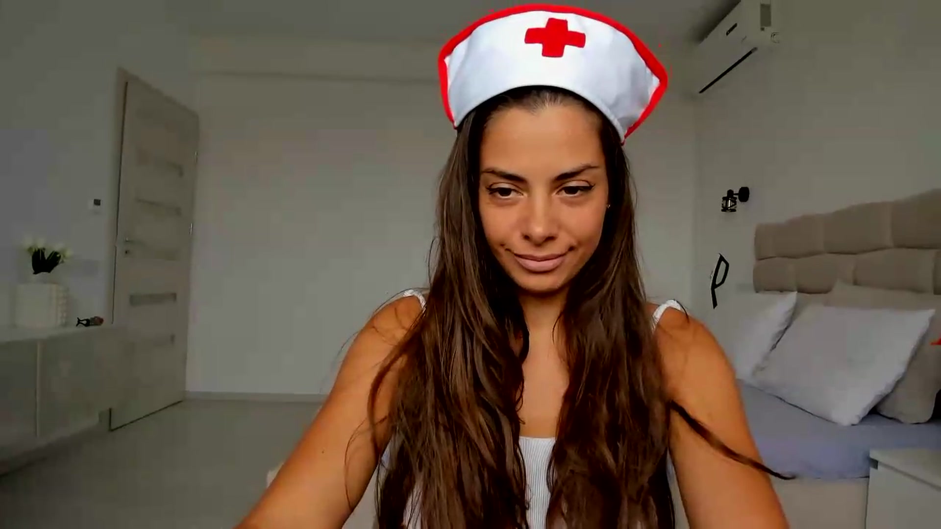 Gallery image thumbnail from Krys_'s myfreecams stream on, 09/12/2026, 08:43 image 7 of 20