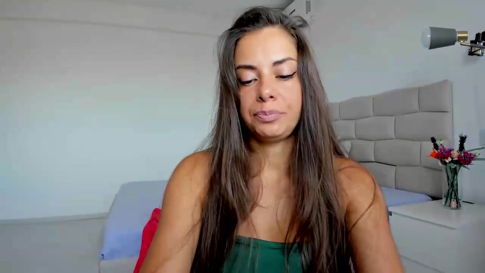 Gallery image thumbnail from Krys_'s myfreecams stream on, 09/15/2026, 06:49 image 3 of 20
