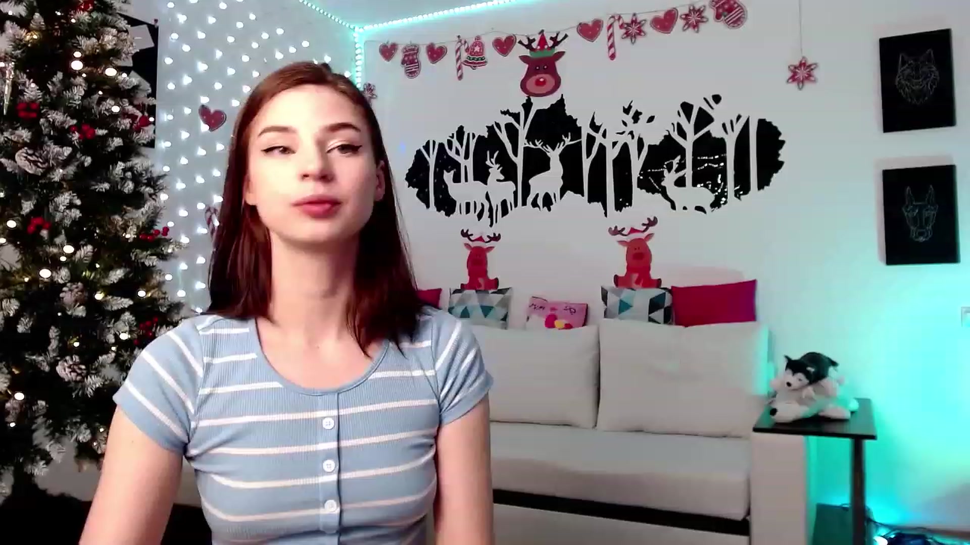 Gallery image thumbnail from Krystal4Boys's myfreecams stream on, 12/15/2022, 12:10 image 2 of 20