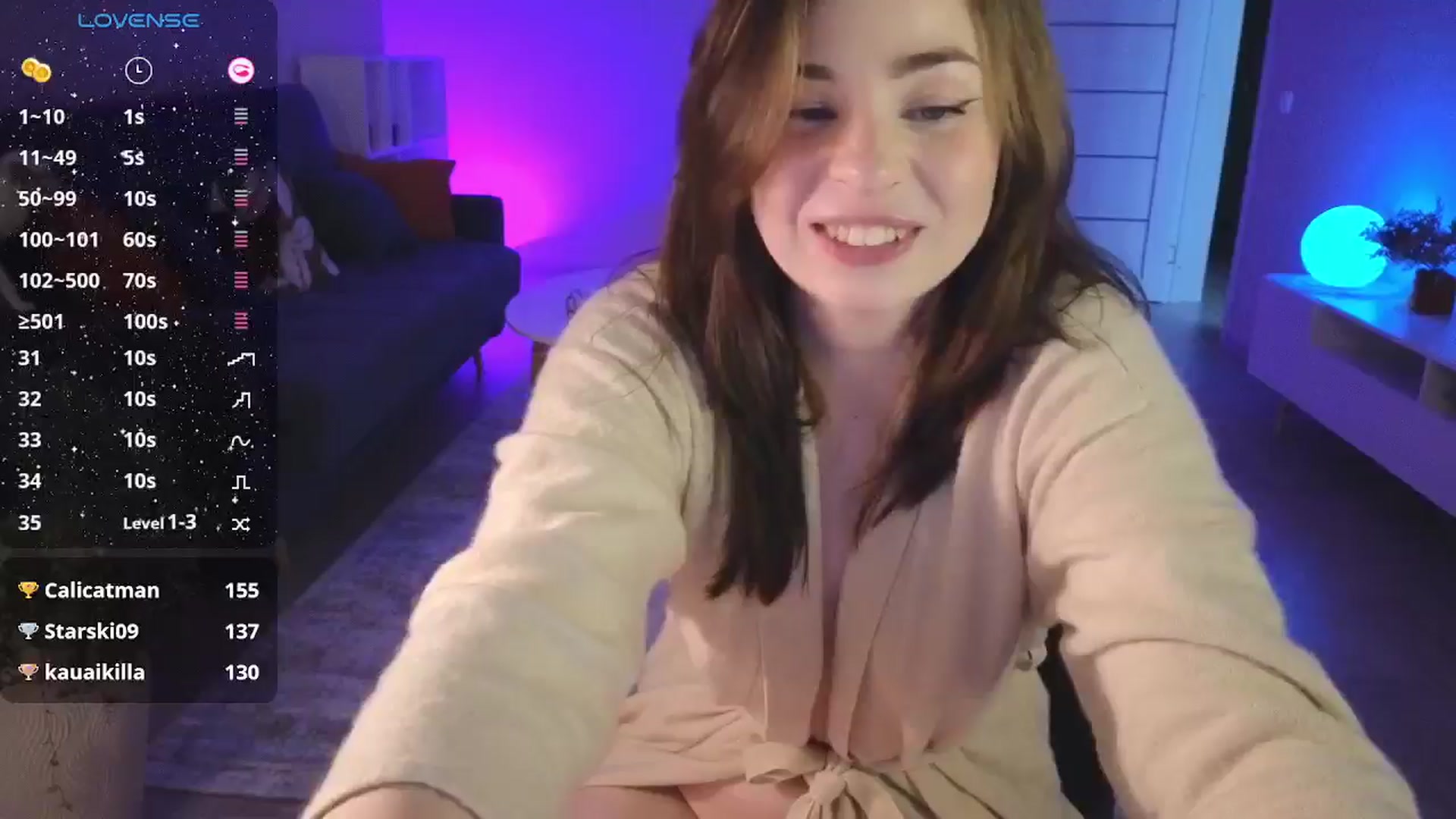 Gallery image thumbnail from Krystal4Boys's myfreecams stream on, 11/30/2024, 21:16 image 17 of 20