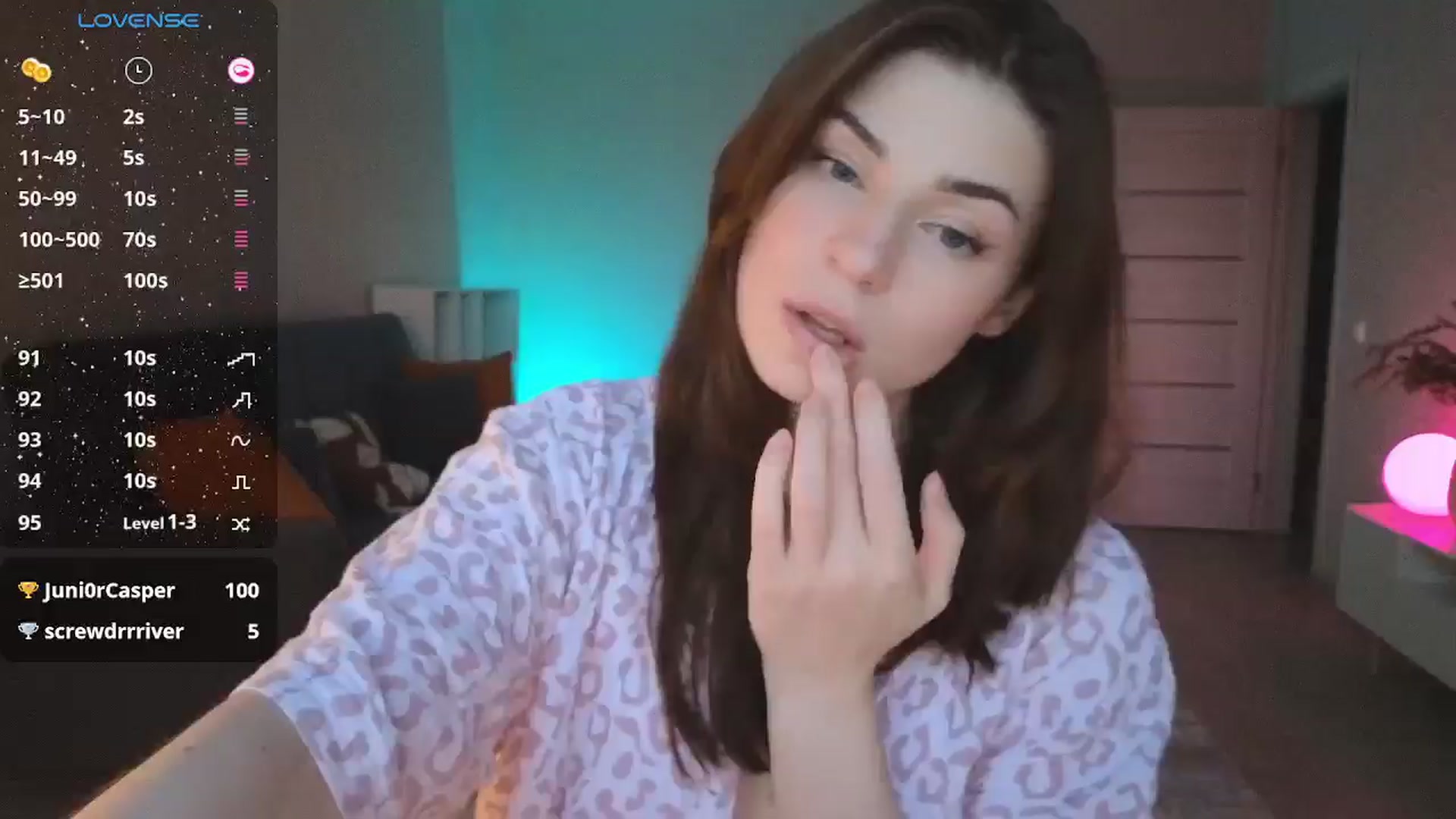 Gallery image thumbnail from Krystal4Boys's myfreecams stream on, 12/18/2024, 13:20 image 13 of 20
