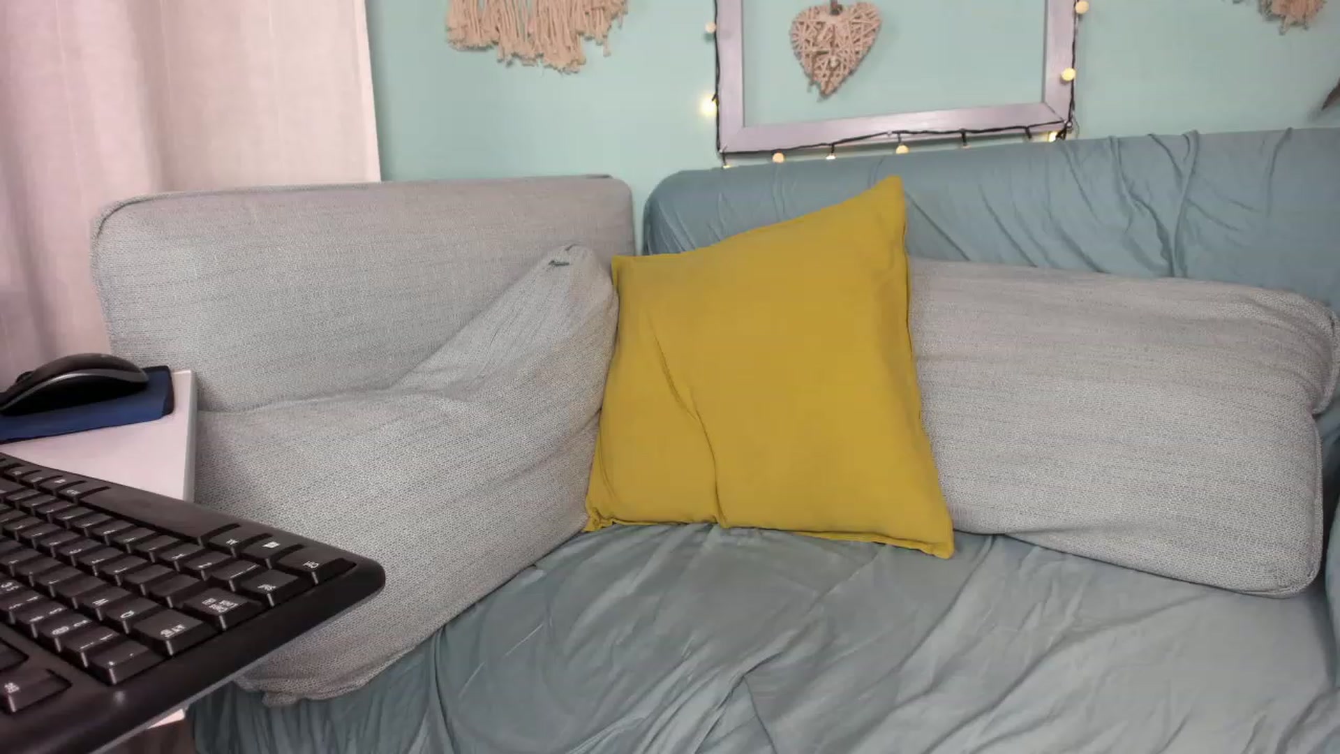 Gallery image thumbnail from KrystalByjou's myfreecams stream on, 11/24/2022, 10:43 image 16 of 20