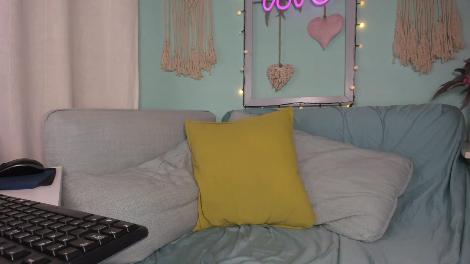 Gallery image thumbnail from KrystalByjou's myfreecams stream on, 12/12/2022, 11:29 image 4 of 20