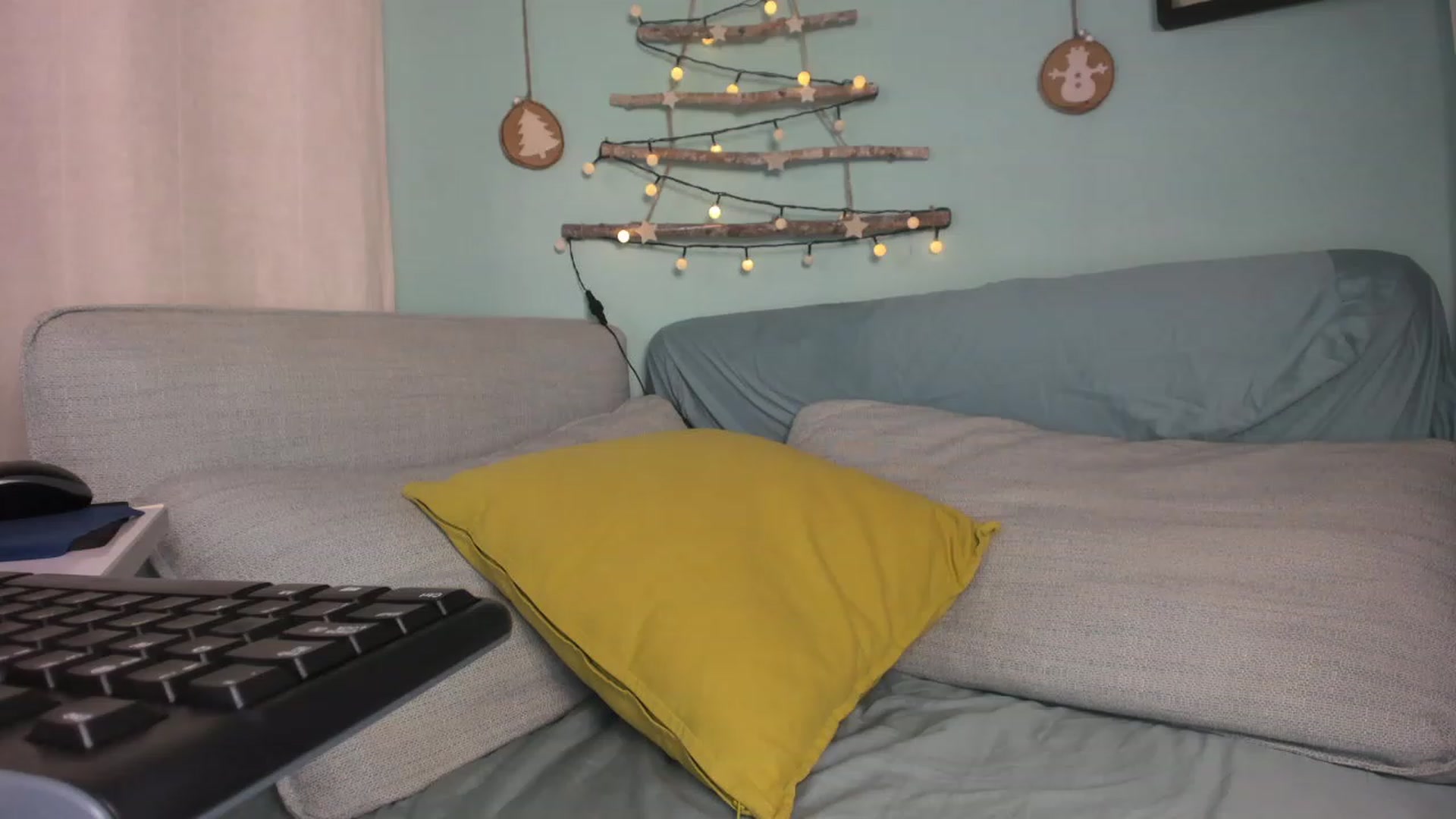 Gallery image thumbnail from KrystalByjou's myfreecams stream on, 12/30/2022, 10:03 image 10 of 20