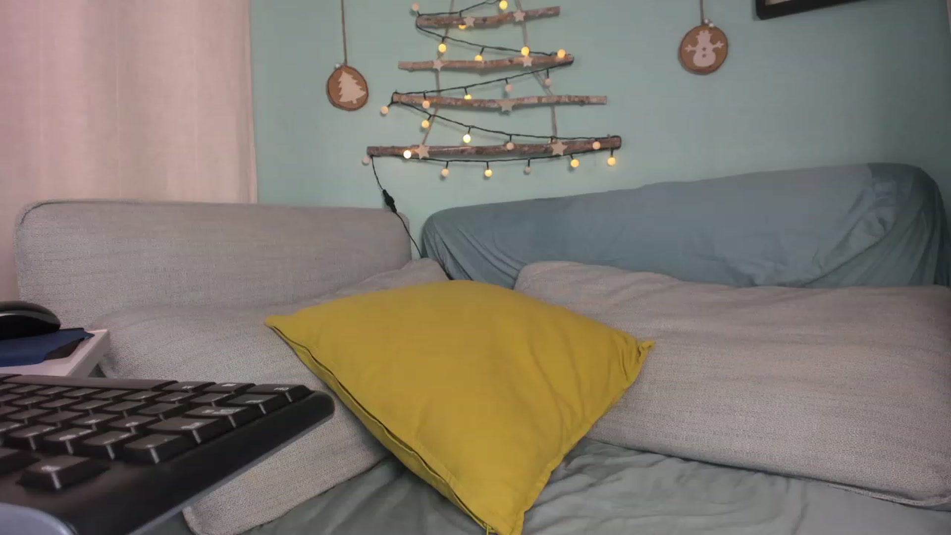 Gallery image thumbnail from KrystalByjou's myfreecams stream on, 12/30/2022, 10:03 image 5 of 20