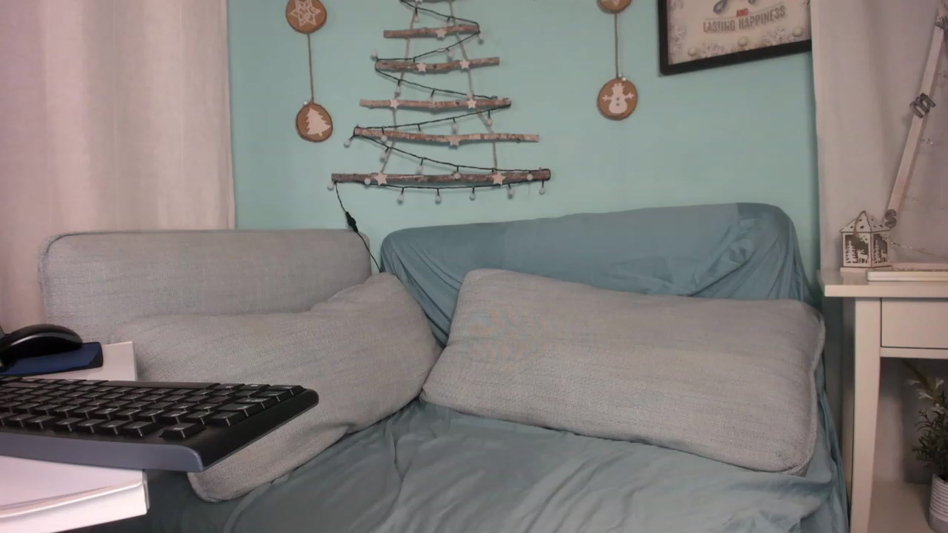 Gallery image thumbnail from KrystalByjou's myfreecams stream on, 01/03/2023, 08:49 image 9 of 20