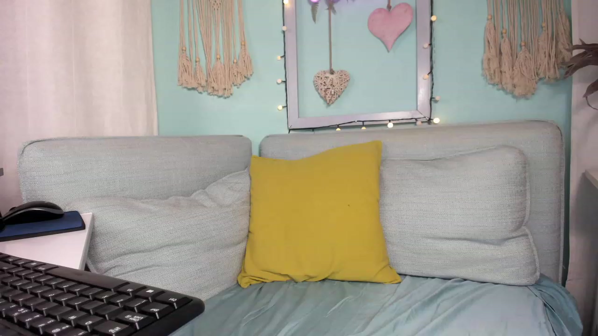 Gallery image thumbnail from KrystalByjou's myfreecams stream on, 01/17/2023, 11:02 image 20 of 20