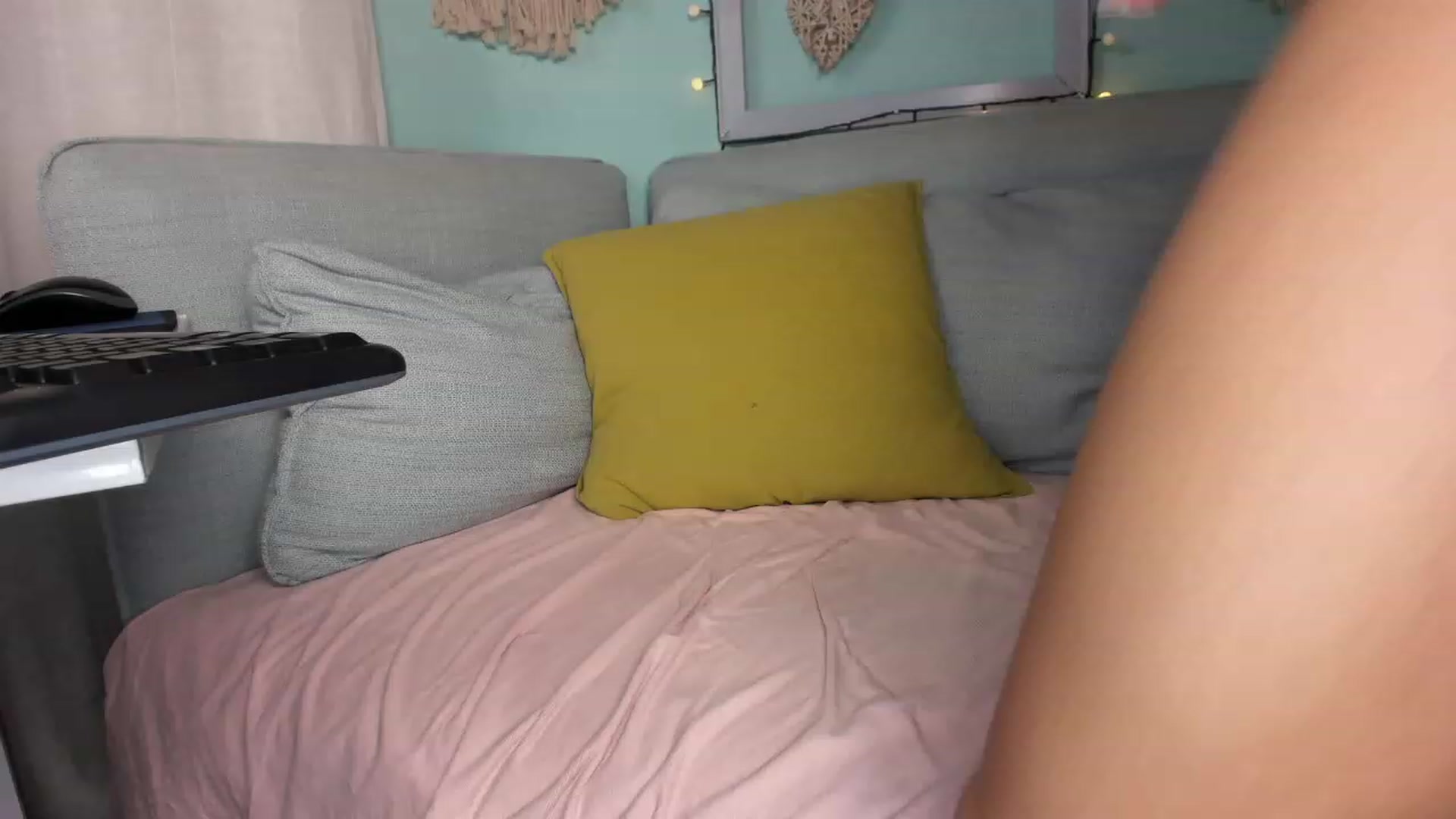 Gallery image thumbnail from KrystalByjou's myfreecams stream on, 01/21/2023, 09:59 image 13 of 20