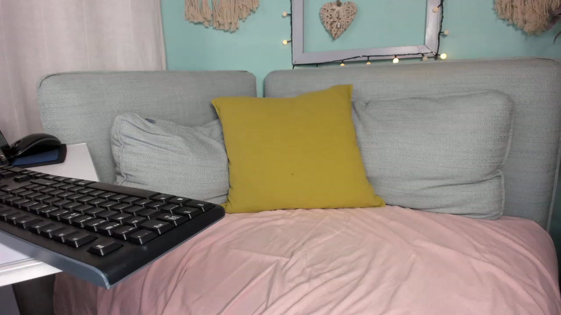 Gallery image thumbnail from KrystalByjou's myfreecams stream on, 01/30/2023, 11:17 image 4 of 20
