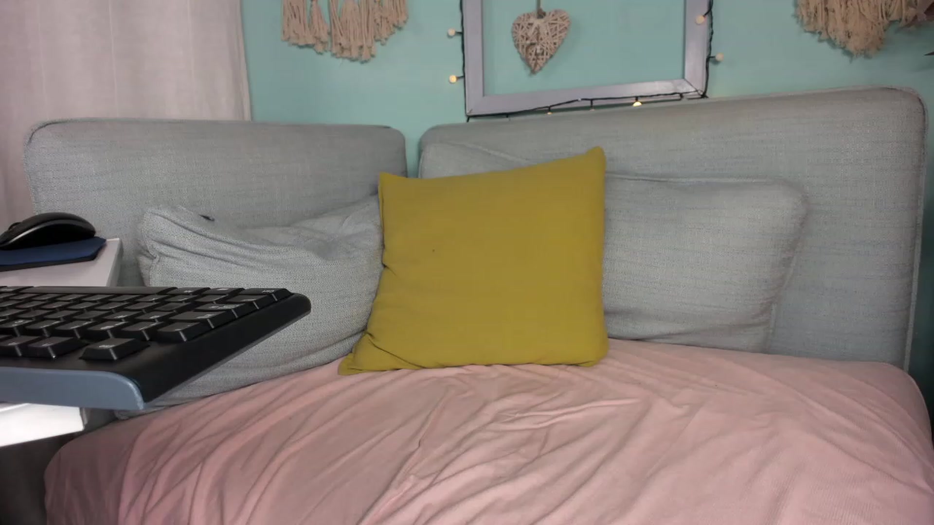 Gallery image thumbnail from KrystalByjou's myfreecams stream on, 02/10/2023, 10:16 image 18 of 20