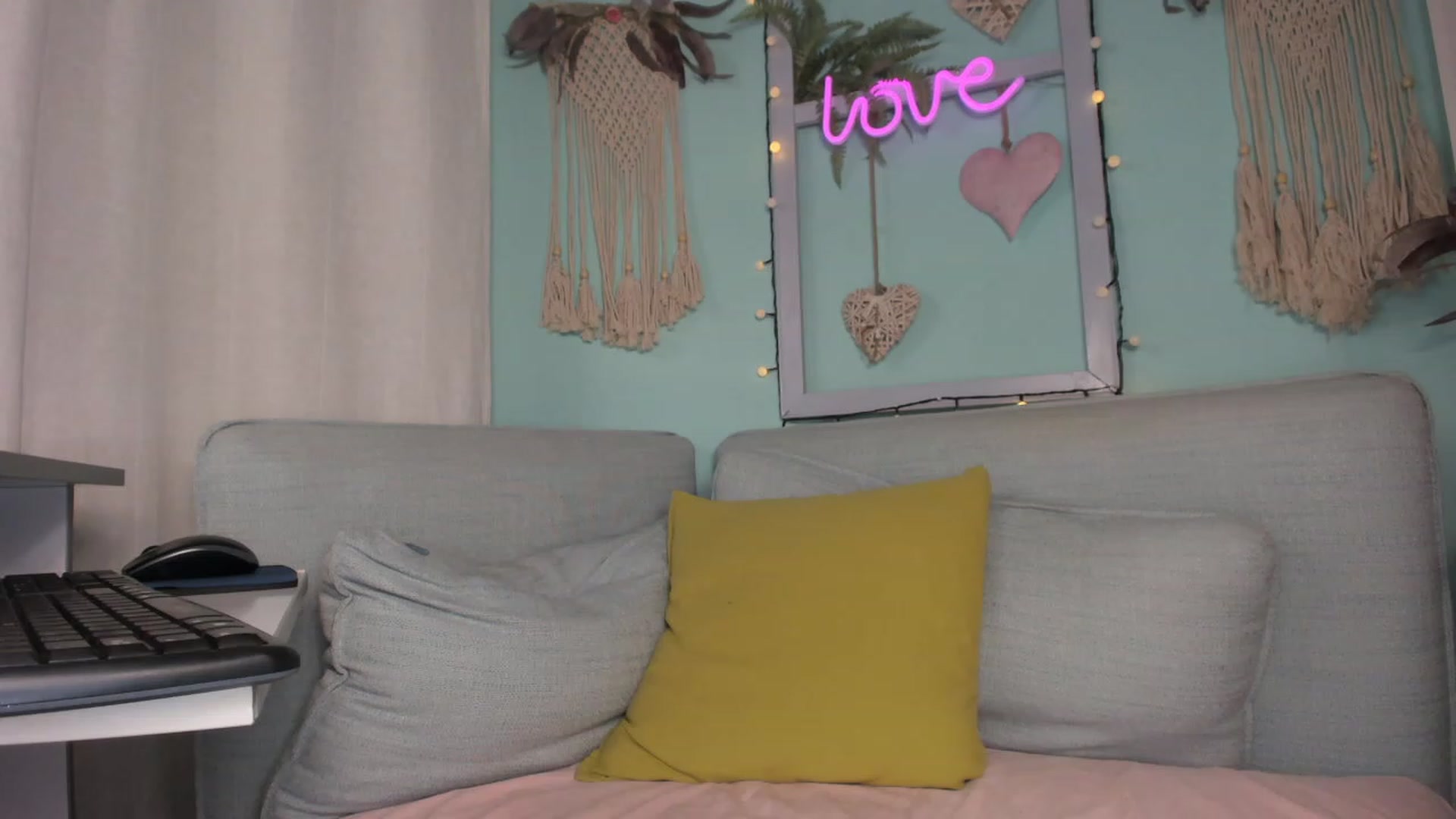Gallery image thumbnail from KrystalByjou's myfreecams stream on, 02/10/2023, 10:54 image 17 of 20