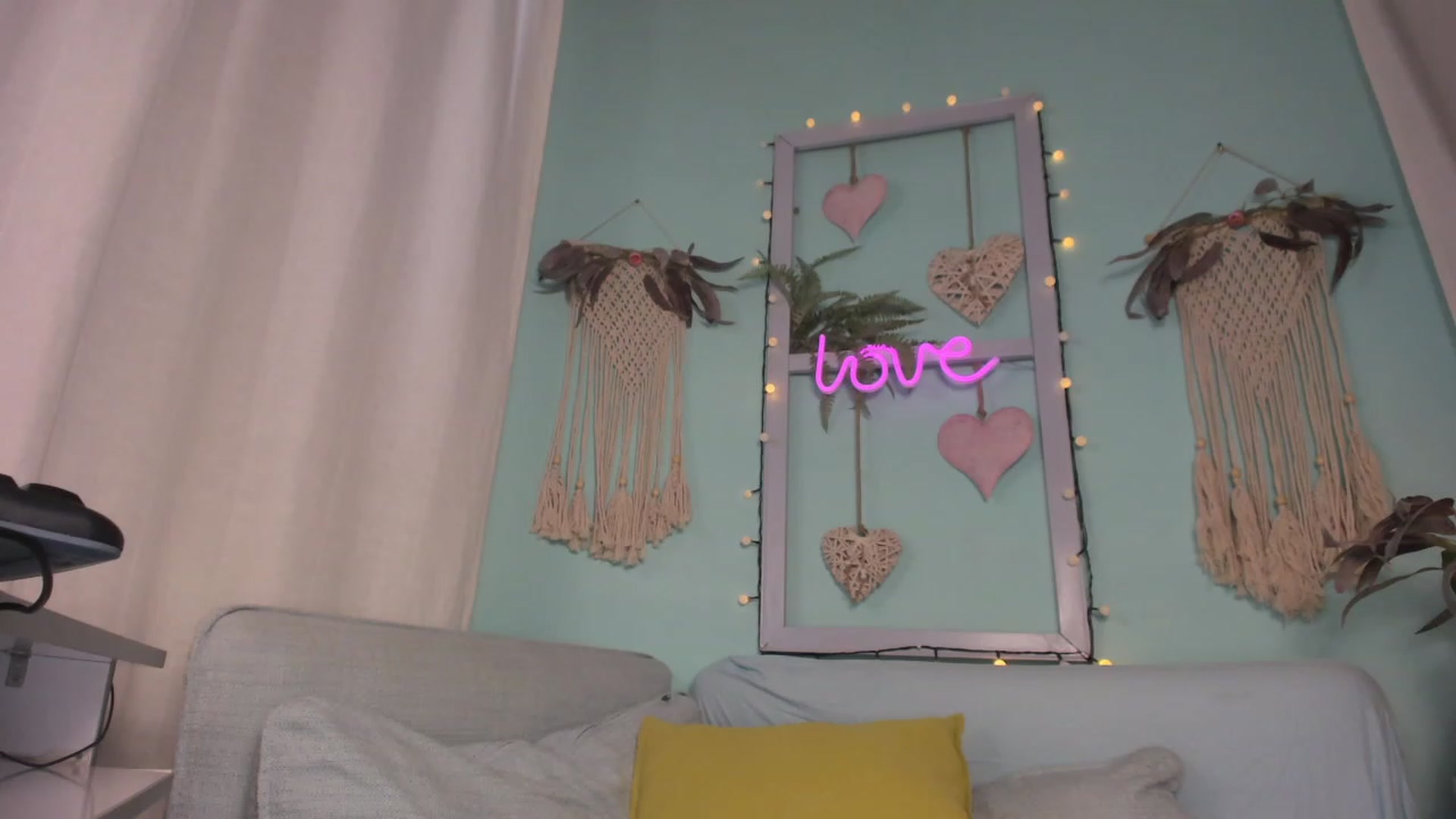 Gallery image thumbnail from KrystalByjou's myfreecams stream on, 03/10/2023, 09:12 image 20 of 20