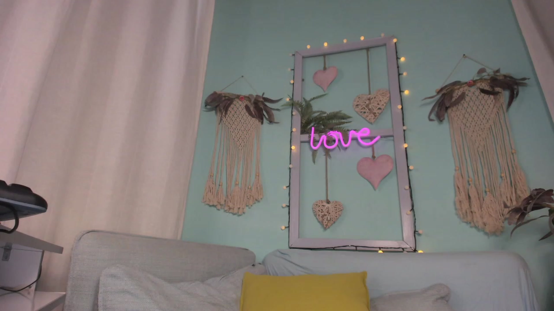 Gallery image thumbnail from KrystalByjou's myfreecams stream on, 03/10/2023, 10:54 image 1 of 20