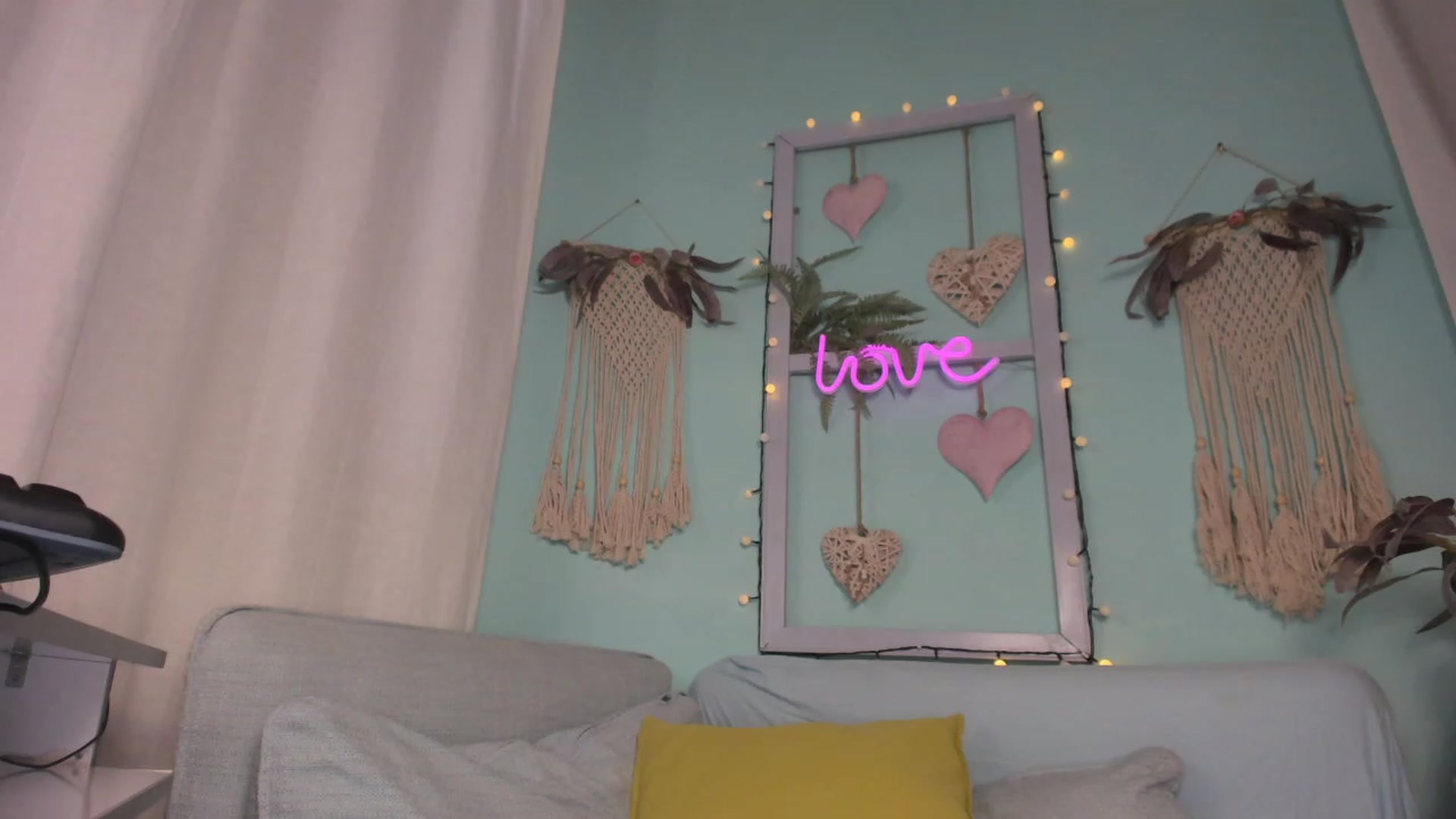Gallery image thumbnail from KrystalByjou's myfreecams stream on, 03/10/2023, 10:54 image 2 of 20