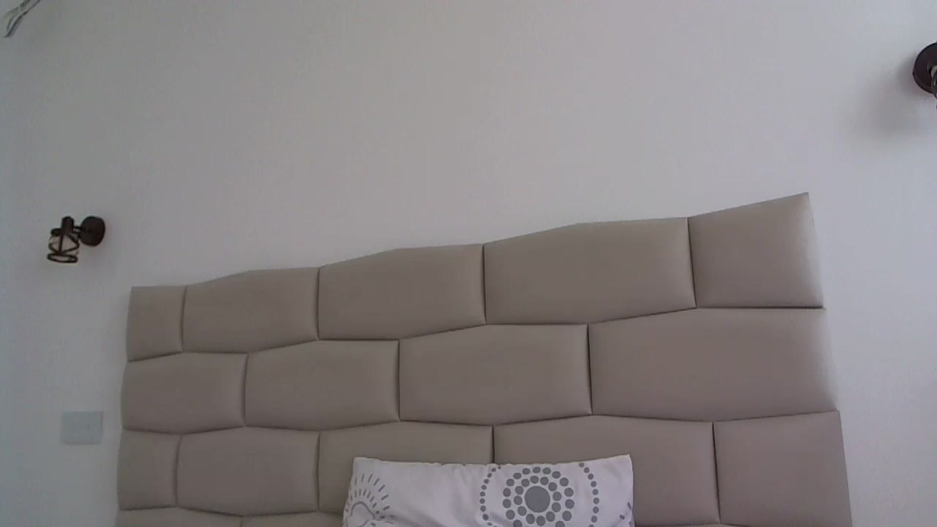 Gallery image thumbnail from Krystal_bb's myfreecams stream on, 03/26/2024, 08:37 image 15 of 20