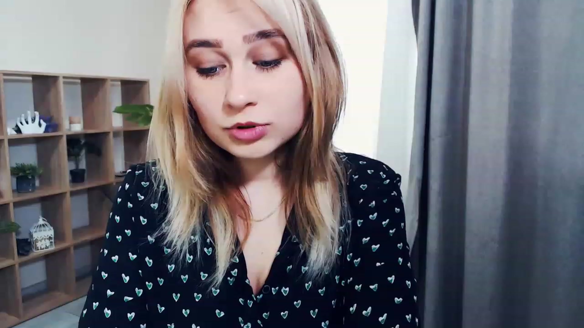 Gallery image thumbnail from Kukla_kolduna's myfreecams stream on, 02/18/2023, 13:17 image 9 of 20