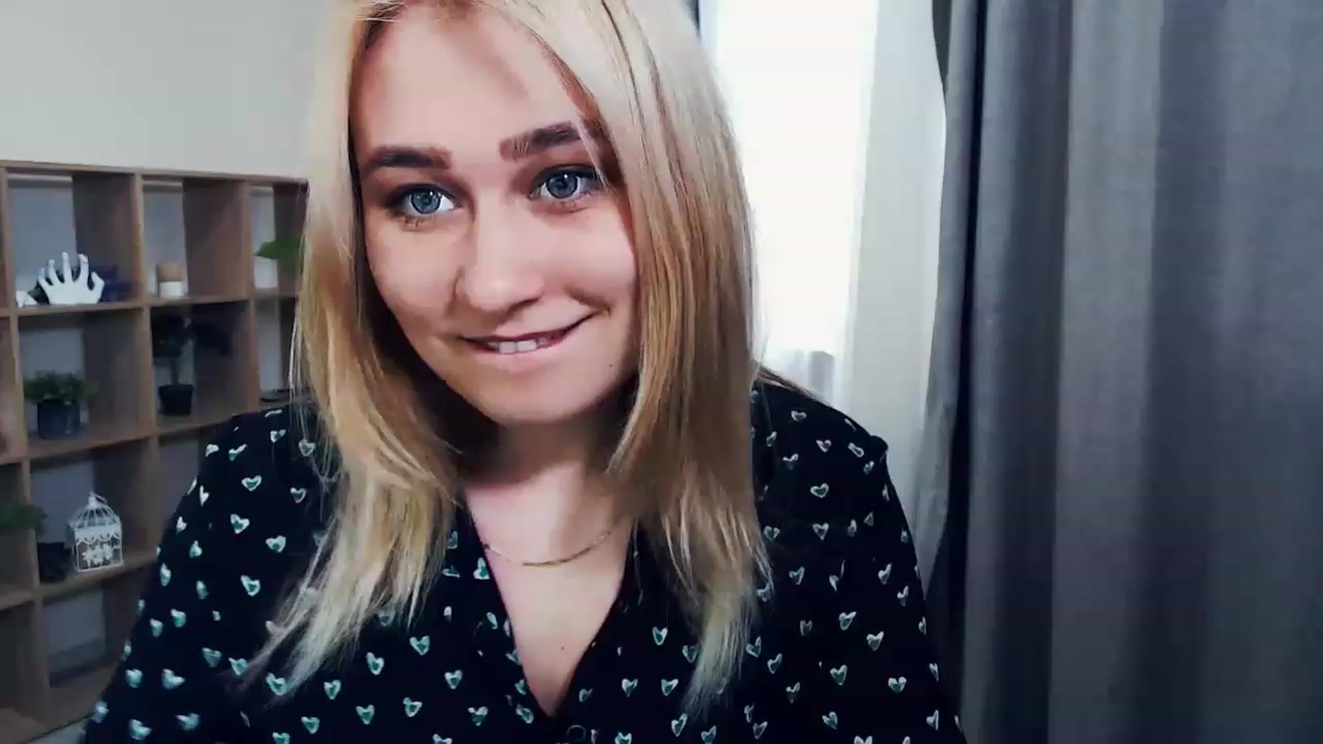Gallery image thumbnail from Kukla_kolduna's myfreecams stream on, 02/18/2023, 13:17 image 4 of 20