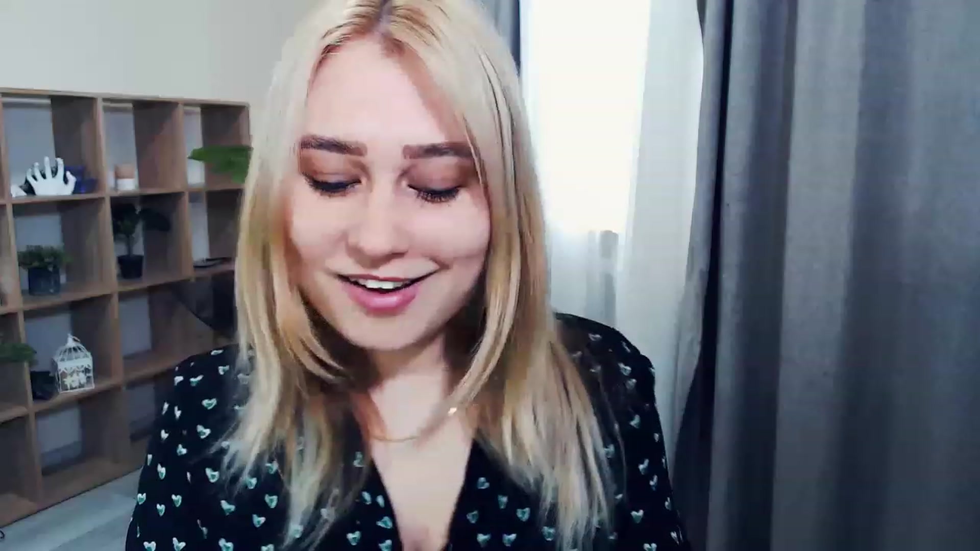 Gallery image thumbnail from Kukla_kolduna's myfreecams stream on, 02/18/2023, 13:17 image 11 of 20