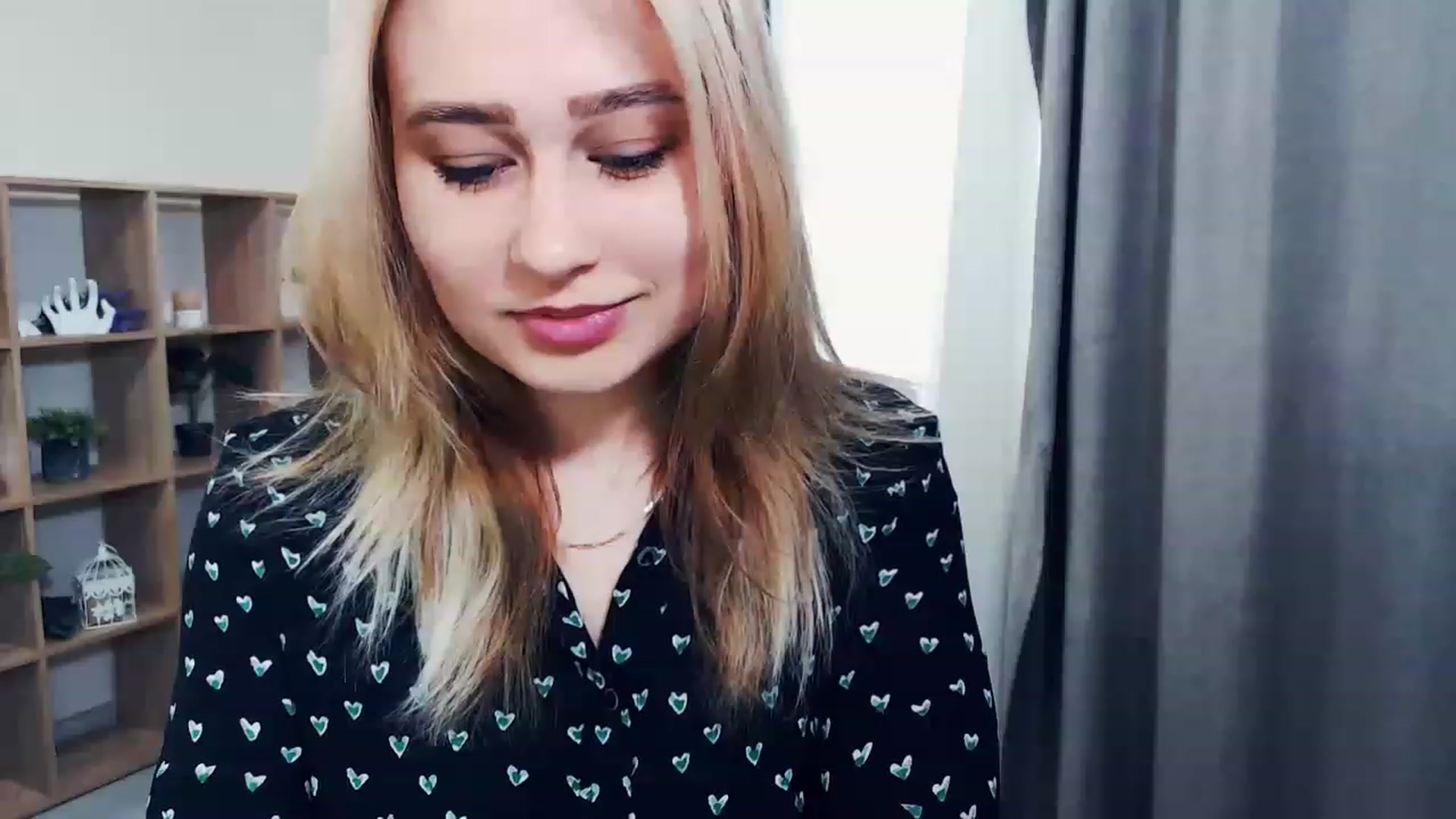 Gallery image thumbnail from Kukla_kolduna's myfreecams stream on, 02/18/2023, 13:17 image 1 of 20