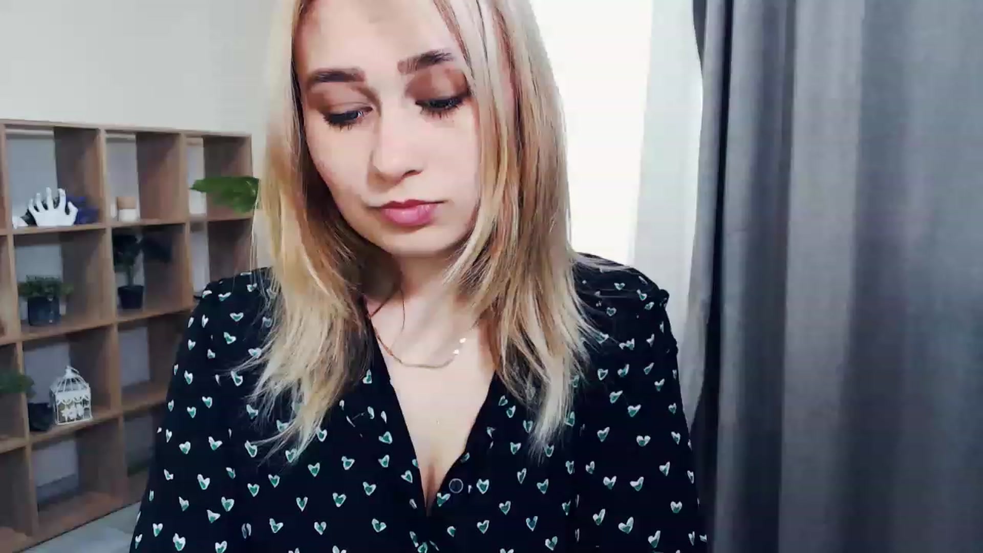 Gallery image thumbnail from Kukla_kolduna's myfreecams stream on, 02/18/2023, 13:17 image 6 of 20