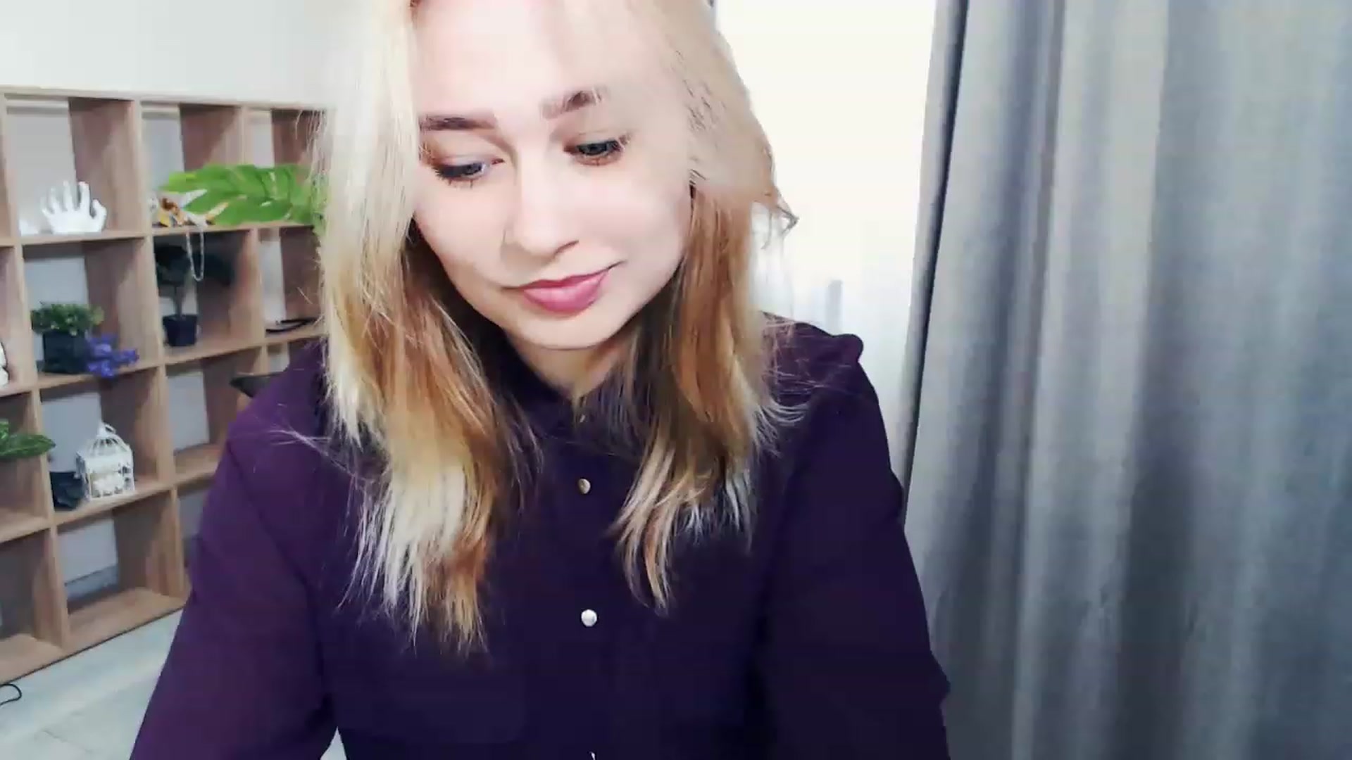 Gallery image thumbnail from Kukla_kolduna's myfreecams stream on, 02/19/2023, 13:05 image 10 of 20