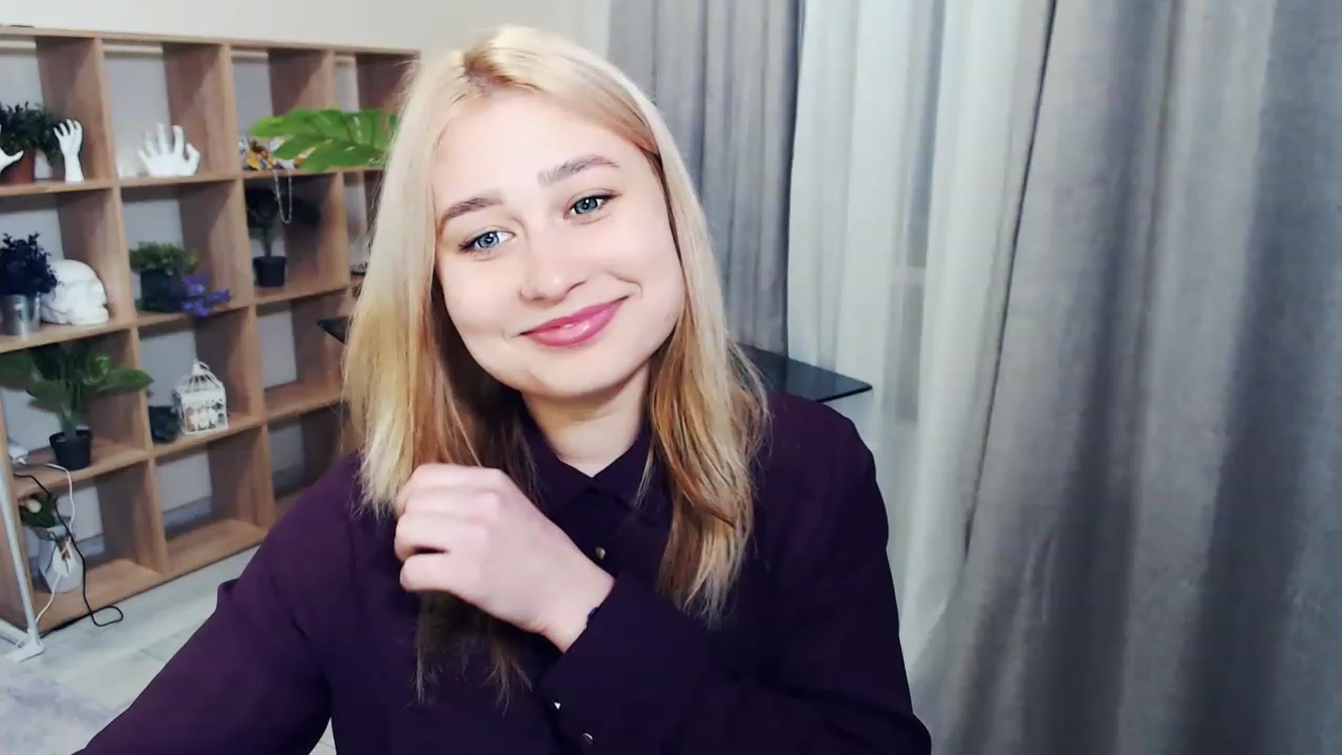Gallery image thumbnail from Kukla_kolduna's myfreecams stream on, 02/19/2023, 16:04 image 3 of 20