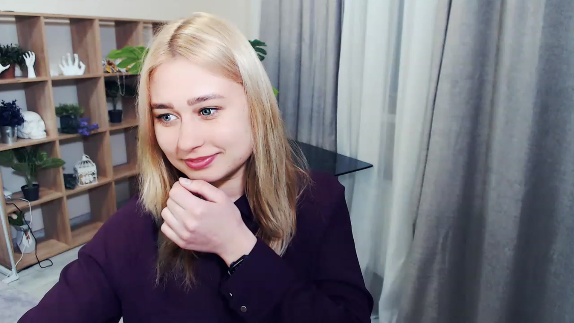 Gallery image thumbnail from Kukla_kolduna's myfreecams stream on, 02/19/2023, 16:04 image 6 of 20