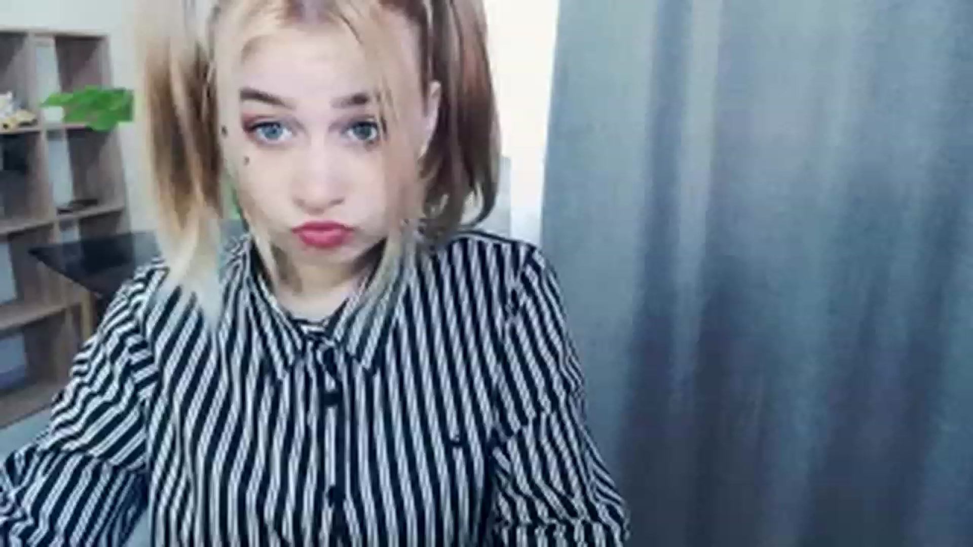 Gallery image thumbnail from Kukla_kolduna's myfreecams stream on, 02/20/2023, 14:04 image 1 of 20