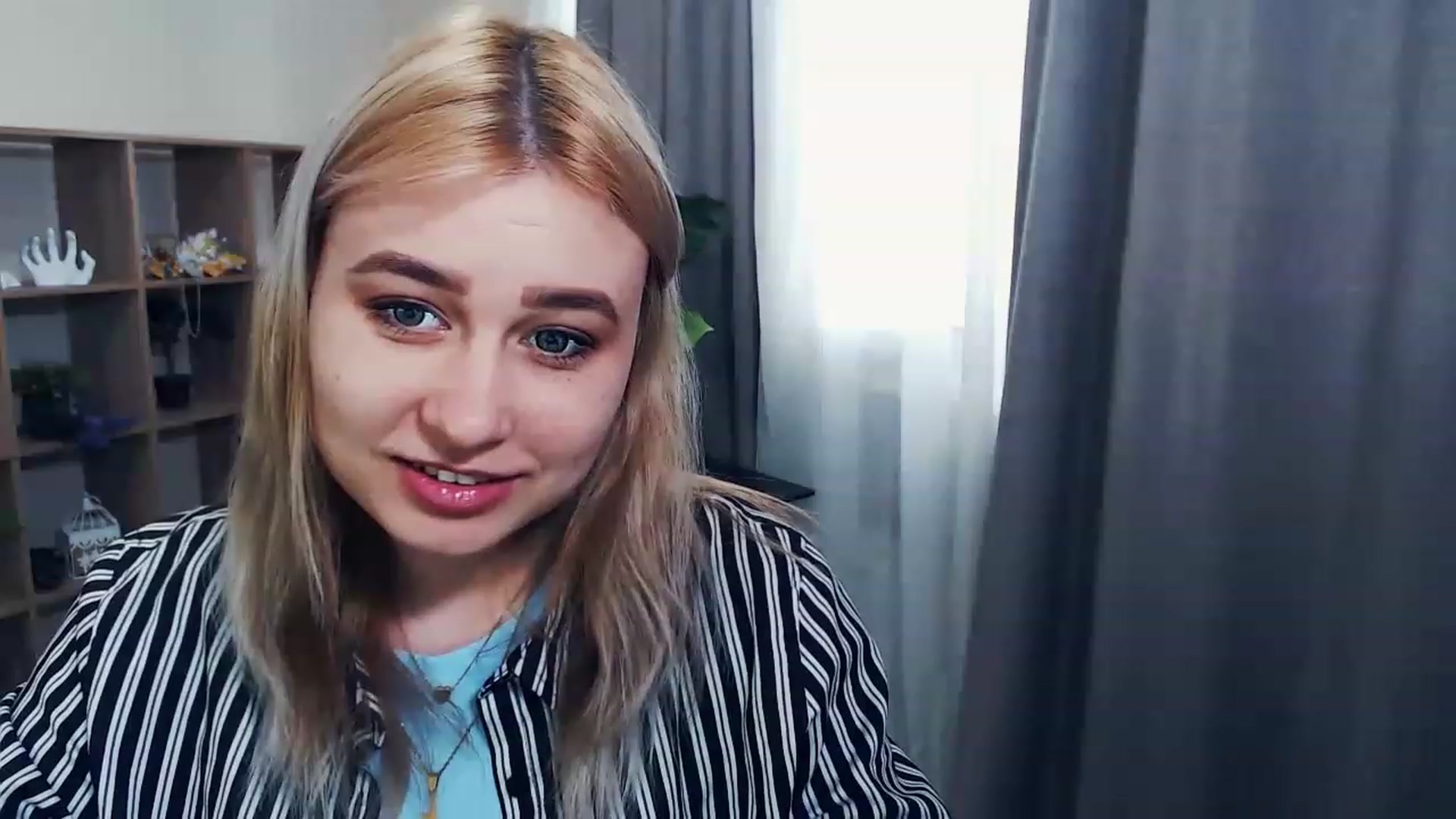 Gallery image thumbnail from Kukla_kolduna's myfreecams stream on, 02/22/2023, 13:05 image 16 of 20