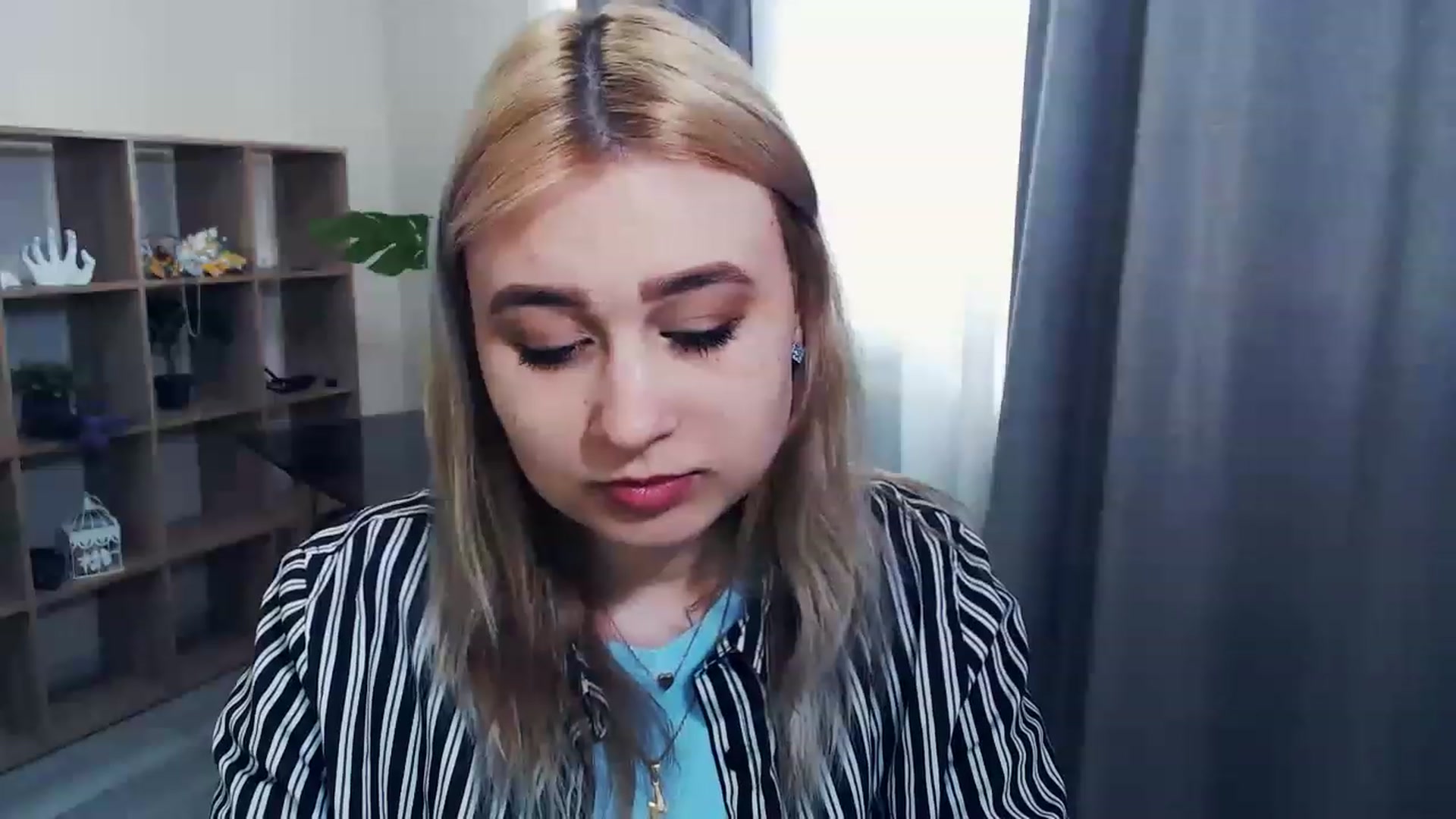 Gallery image thumbnail from Kukla_kolduna's myfreecams stream on, 02/22/2023, 13:05 image 13 of 20