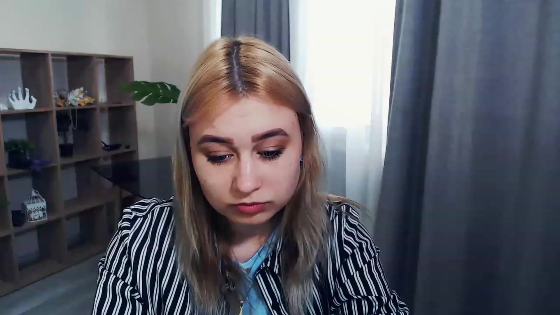 Gallery image thumbnail from Kukla_kolduna's myfreecams stream on, 02/22/2023, 13:05 image 18 of 20