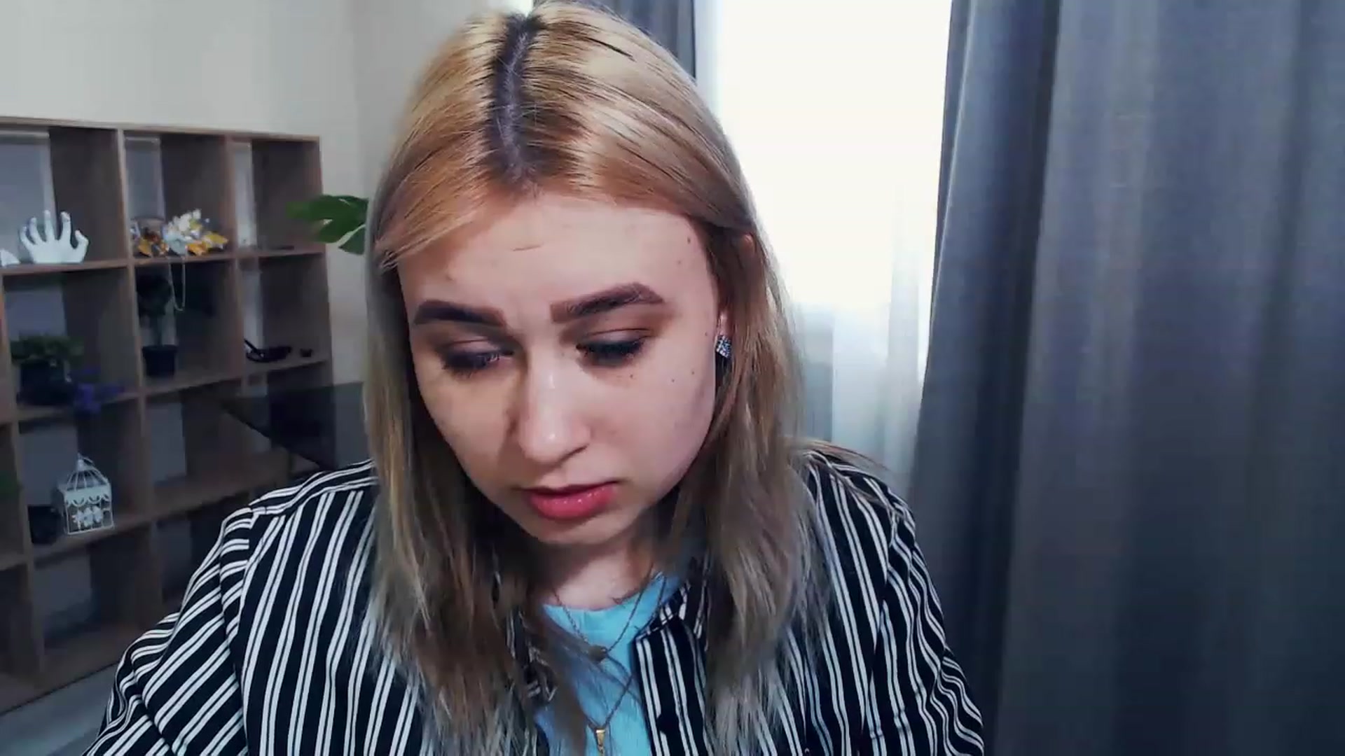 Gallery image thumbnail from Kukla_kolduna's myfreecams stream on, 02/22/2023, 13:05 image 15 of 20