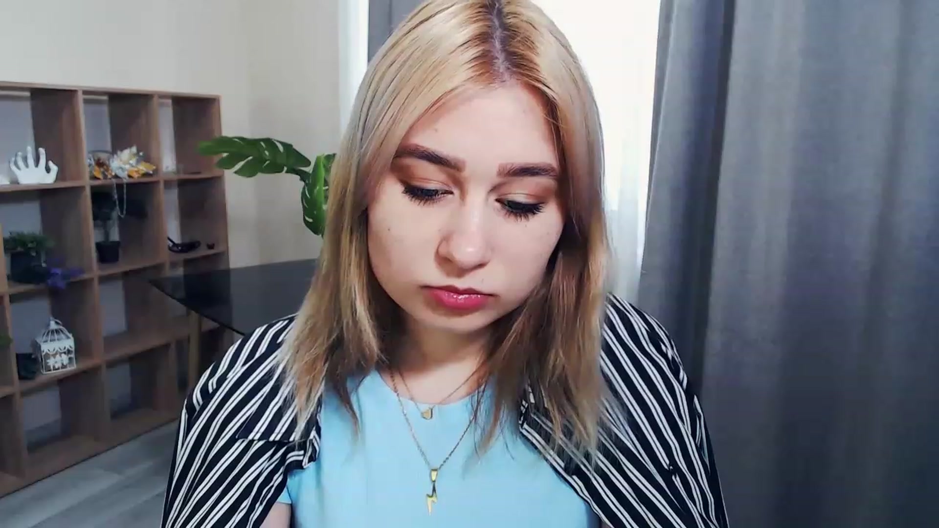 Gallery image thumbnail from Kukla_kolduna's myfreecams stream on, 02/22/2023, 13:50 image 8 of 20