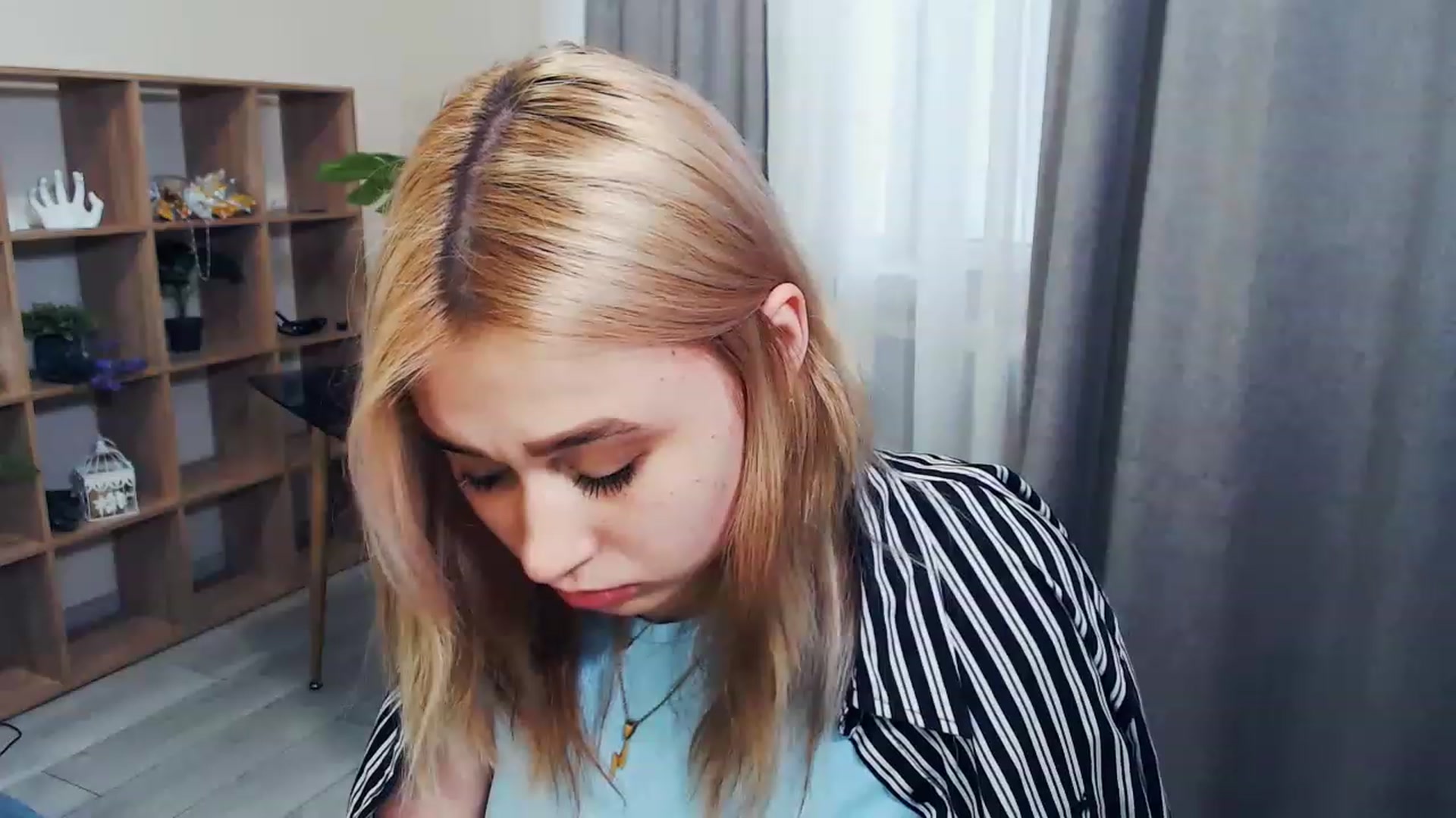 Gallery image thumbnail from Kukla_kolduna's myfreecams stream on, 02/22/2023, 14:36 image 19 of 20