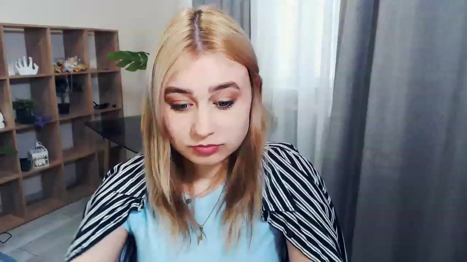 Gallery image thumbnail from Kukla_kolduna's myfreecams stream on, 02/22/2023, 14:36 image 11 of 20