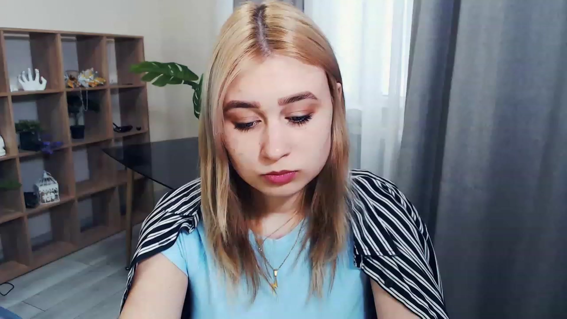 Gallery image thumbnail from Kukla_kolduna's myfreecams stream on, 02/22/2023, 14:36 image 3 of 20