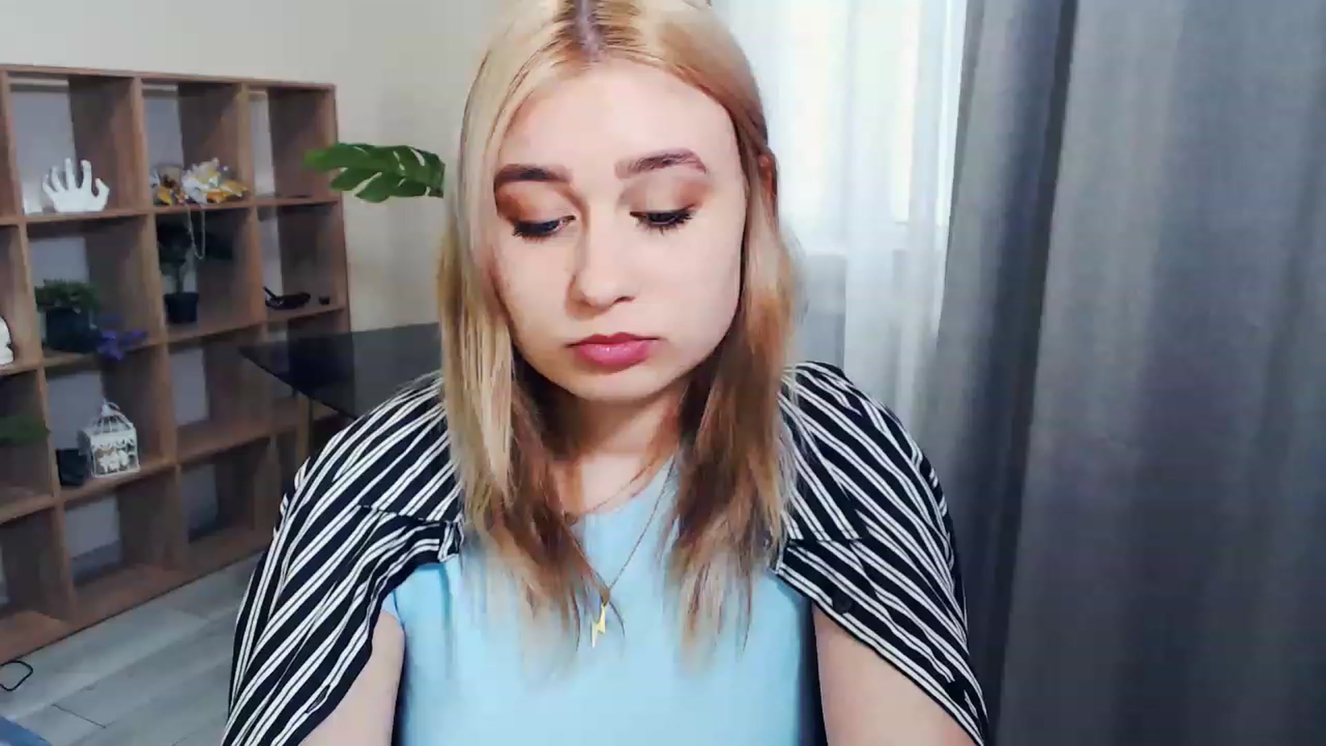 Gallery image thumbnail from Kukla_kolduna's myfreecams stream on, 02/22/2023, 14:36 image 12 of 20