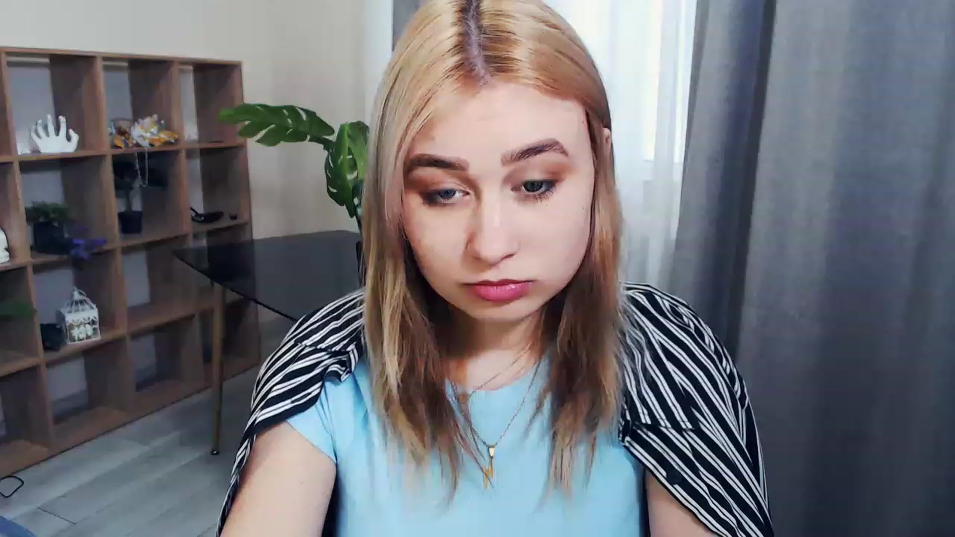 Gallery image thumbnail from Kukla_kolduna's myfreecams stream on, 02/22/2023, 14:36 image 2 of 20