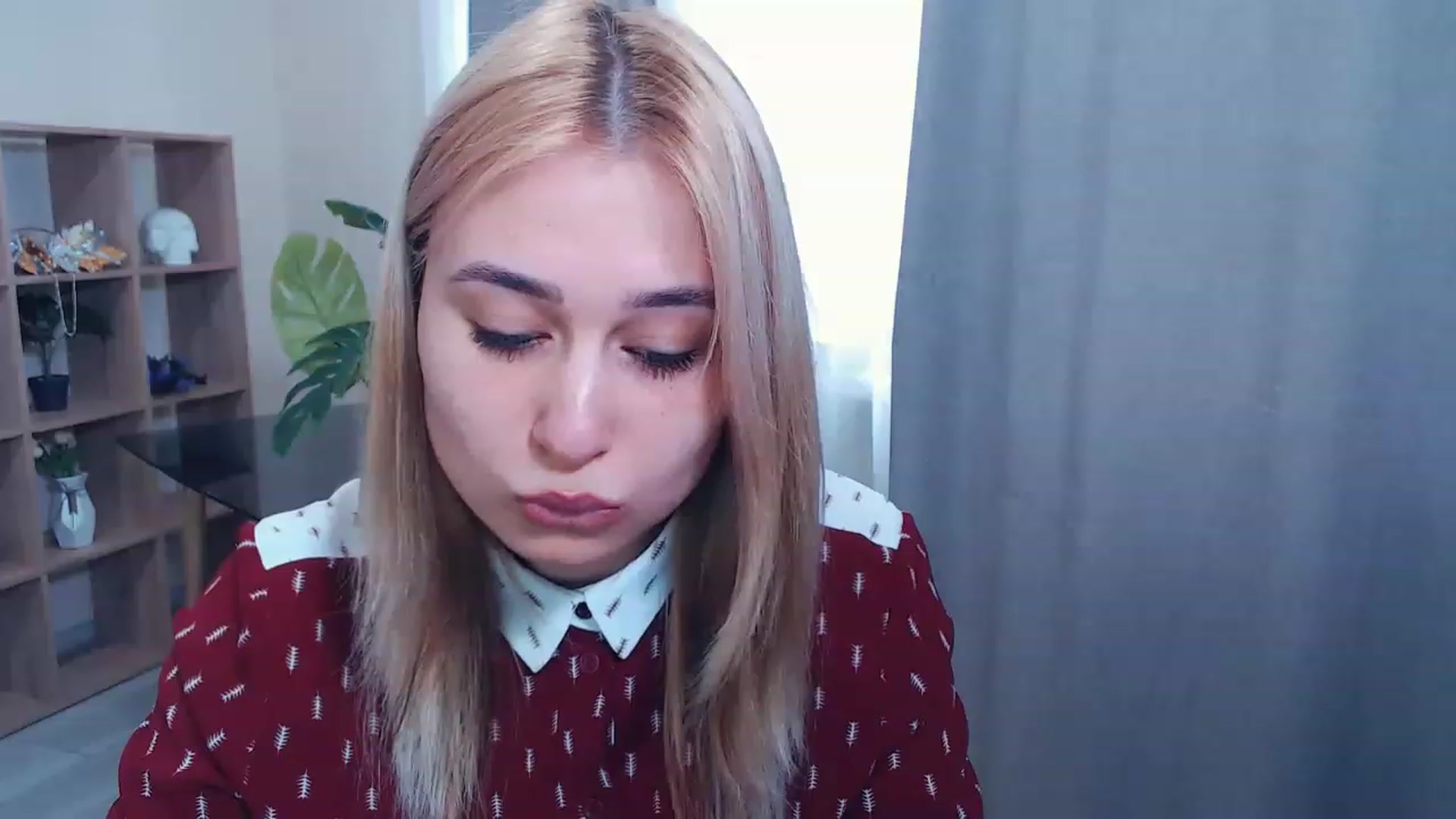 Gallery image thumbnail from Kukla_kolduna's myfreecams stream on, 02/24/2023, 11:18 image 7 of 20