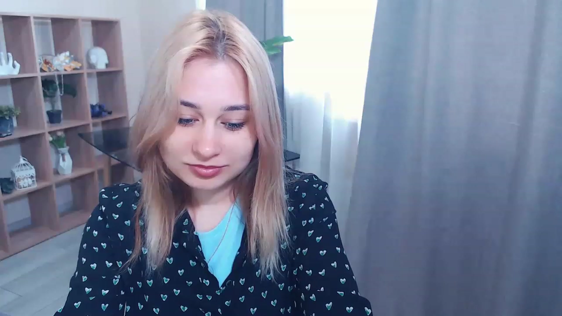 Gallery image thumbnail from Kukla_kolduna's myfreecams stream on, 02/25/2023, 09:47 image 18 of 20